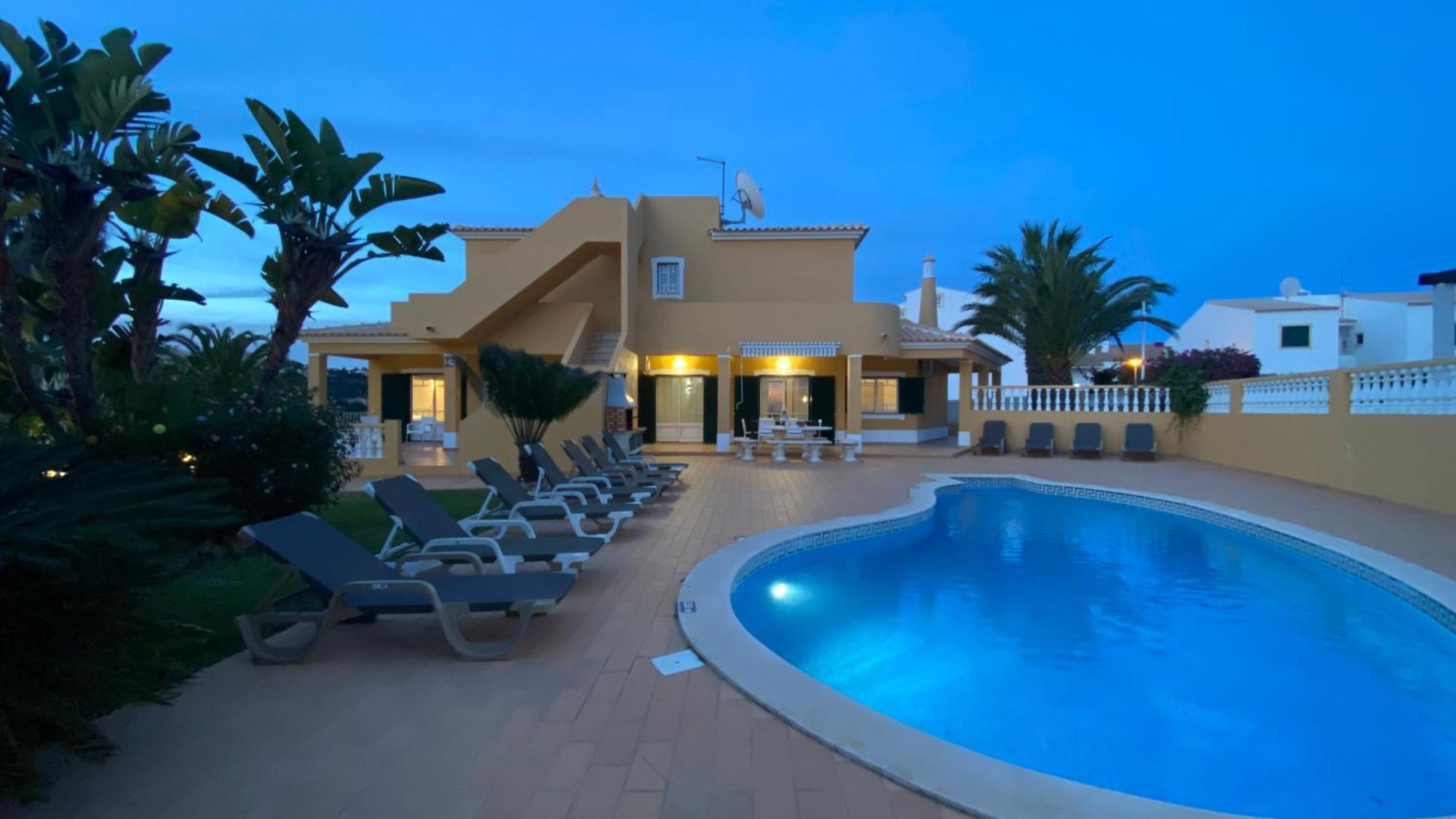 Villa Rafaela Com Piscina *