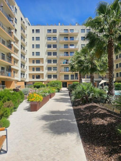 Apartment River Terrace & Pool View - Seixal