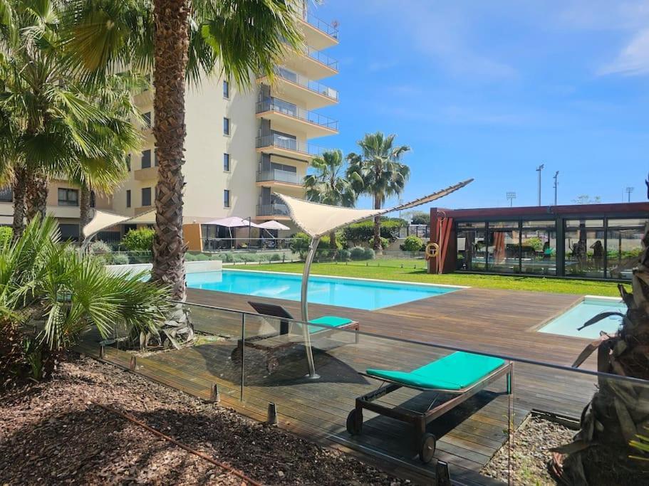 Apartment River Terrace & Pool View - Seixal *