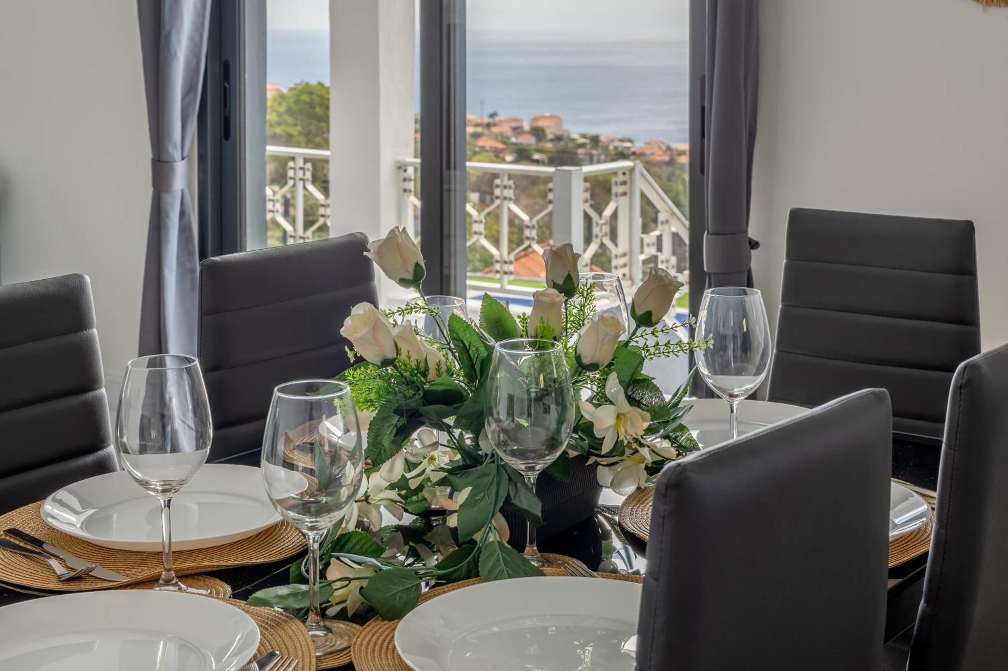 Maylily Seascape Villa Santa Cruz (Madeira)