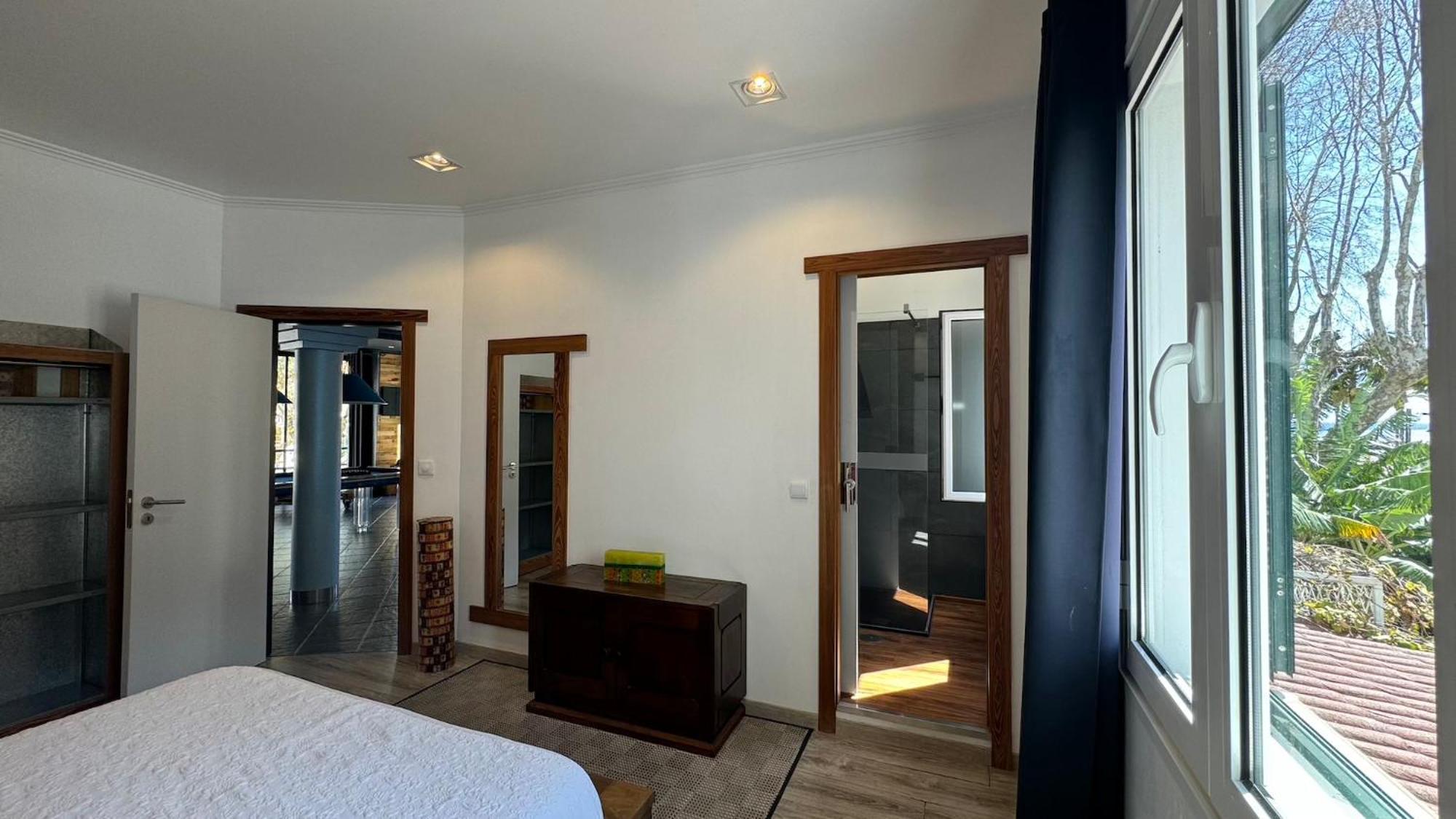 The Modern & Recycled House Apartment