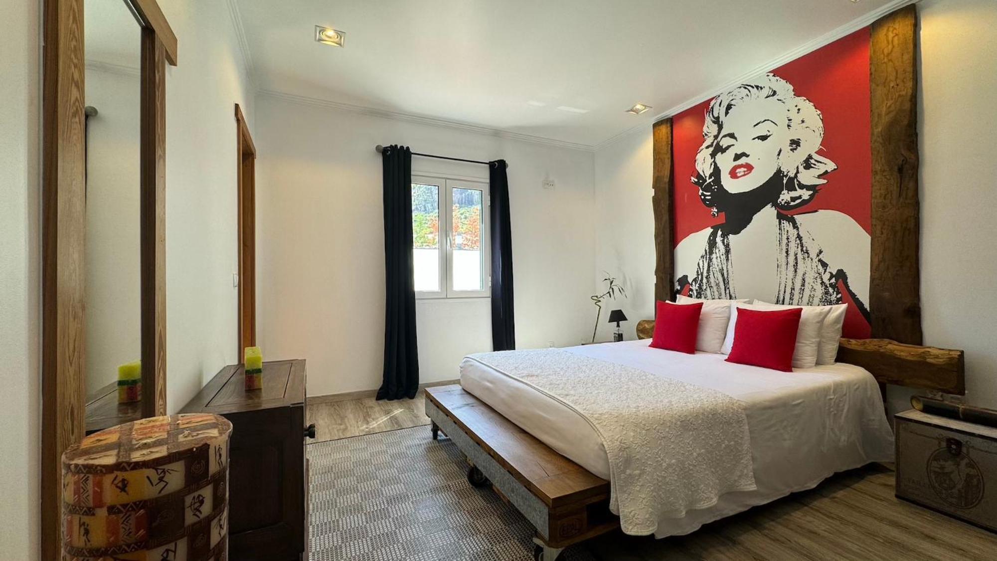The Modern & Recycled House Apartment *