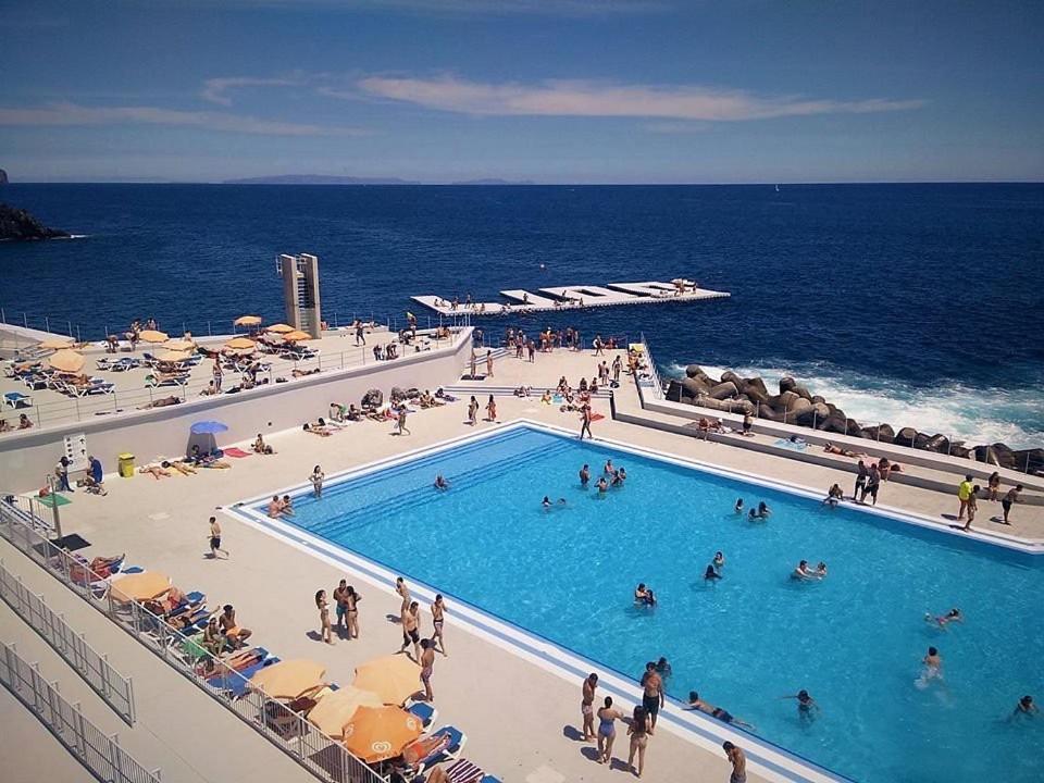 Stylish With Balcony And Amazing Views Over Funchal And The Sea Apartamento Funchal (Madeira)