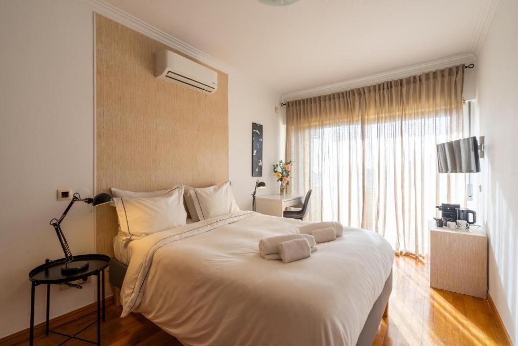 Kubata Hill Guest house Parede