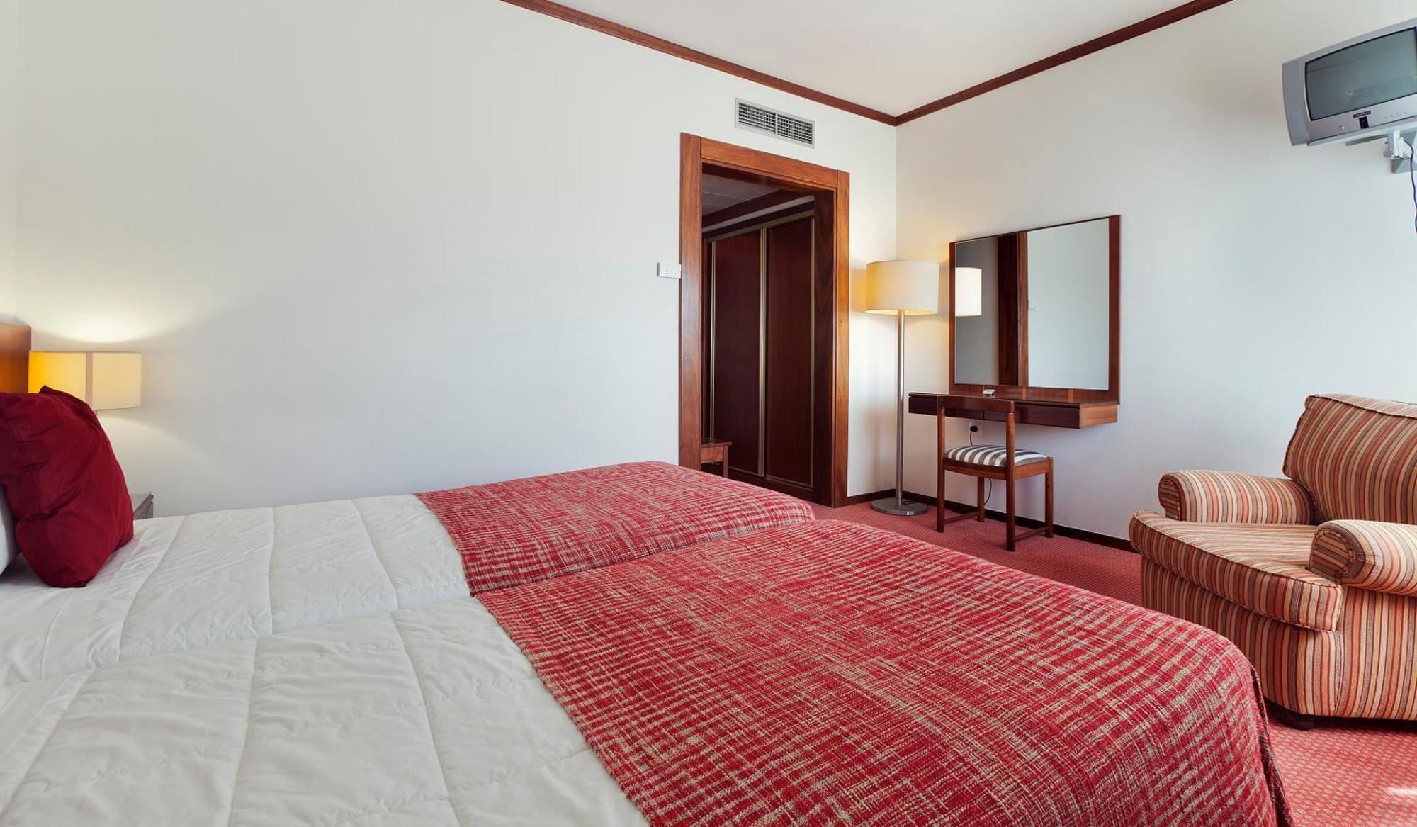 Hotel Lux Mundi 3*