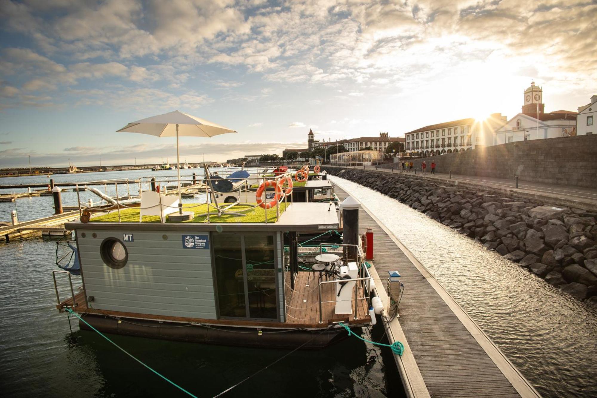 The Homeboat Company Ponta Delgada-acores * Ponta Delgada (Sao Miguel)