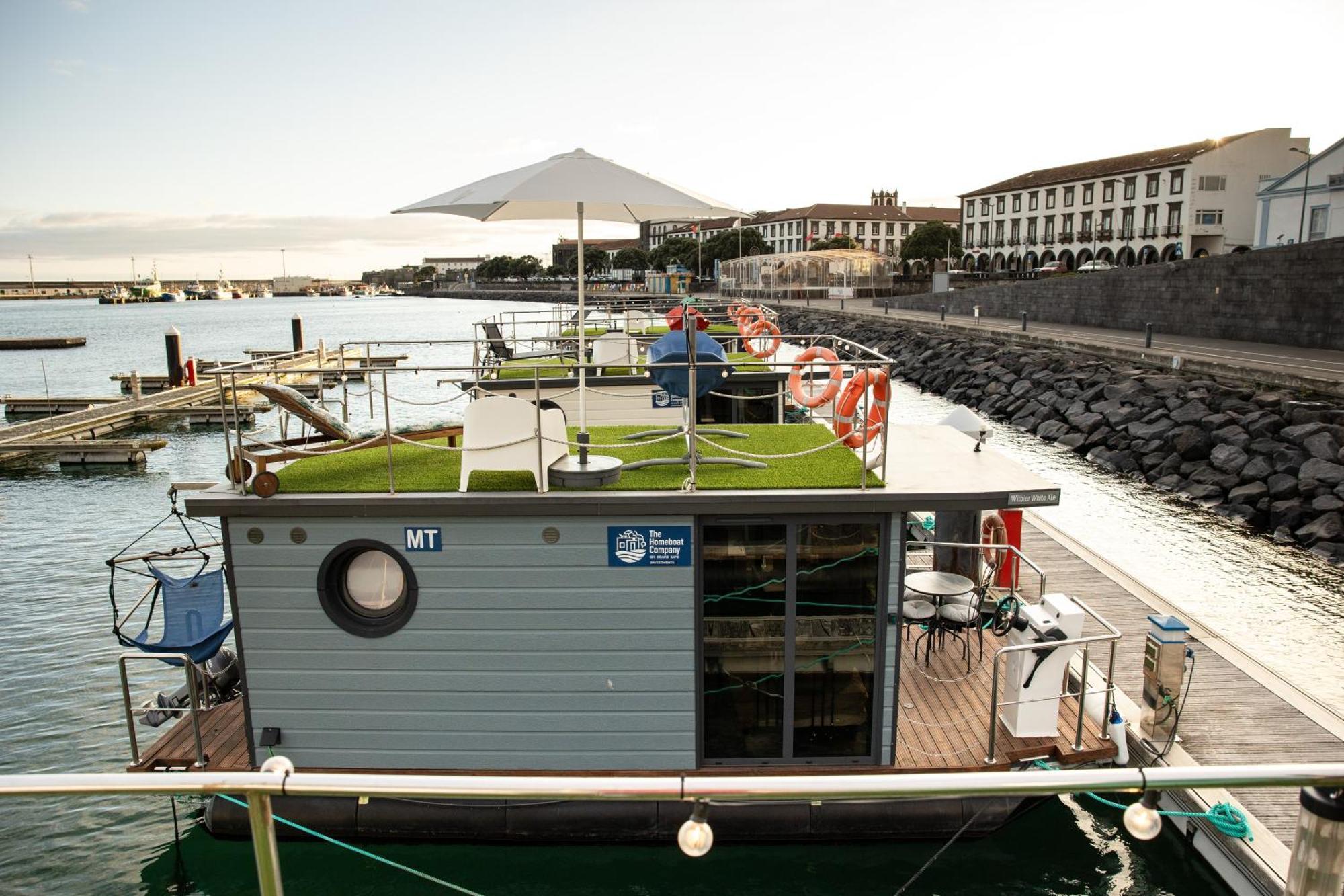 The Homeboat Company Ponta Delgada-acores Botel Ponta Delgada (Sao Miguel)