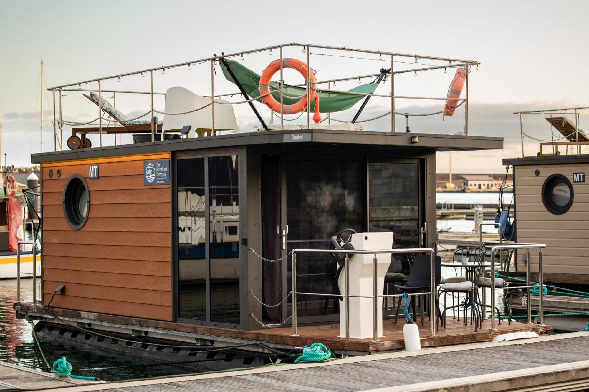 The Homeboat Company Ponta Delgada-acores Botel *