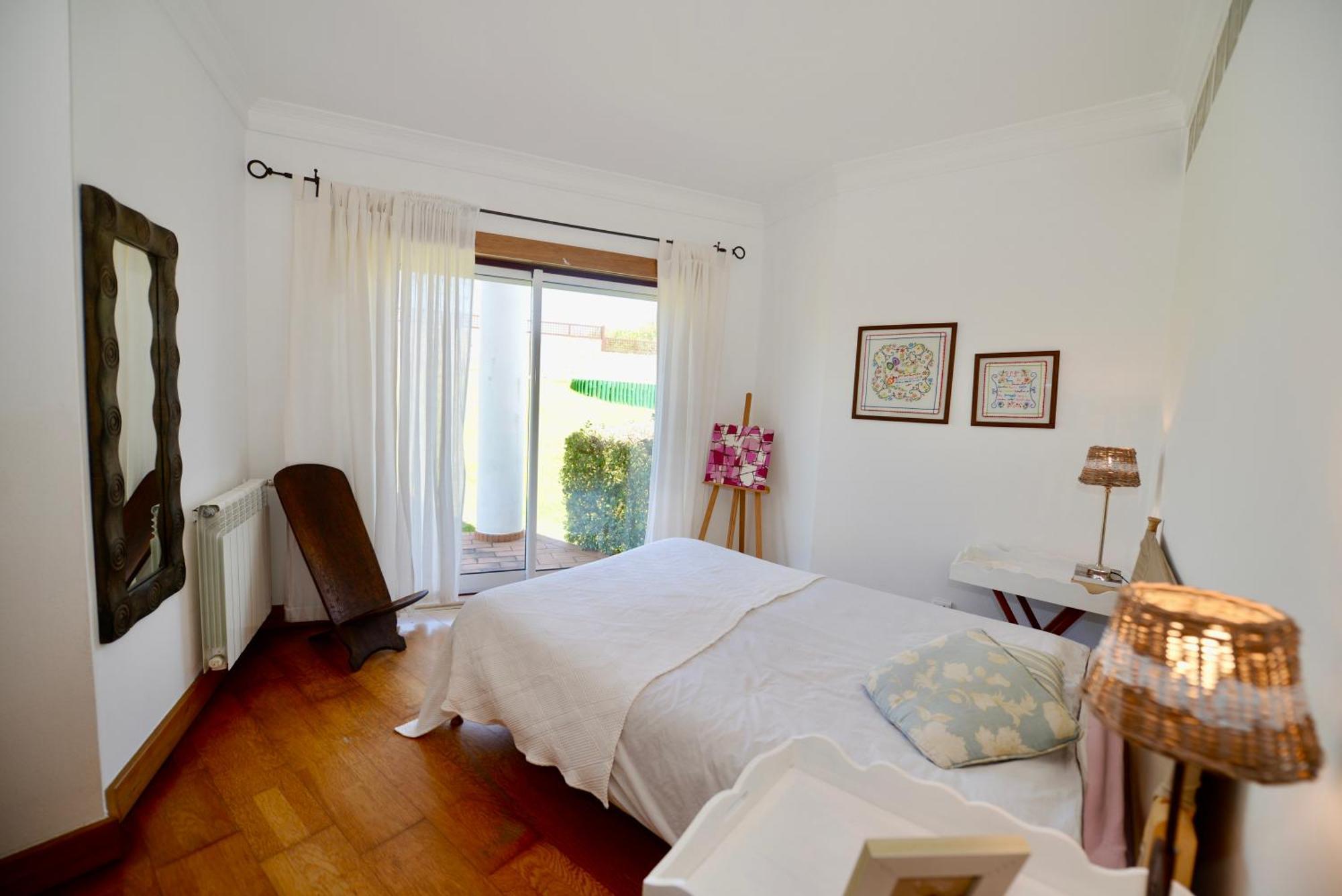 Paddle - Sea View With 3 Pools, Tennis & Squash Court