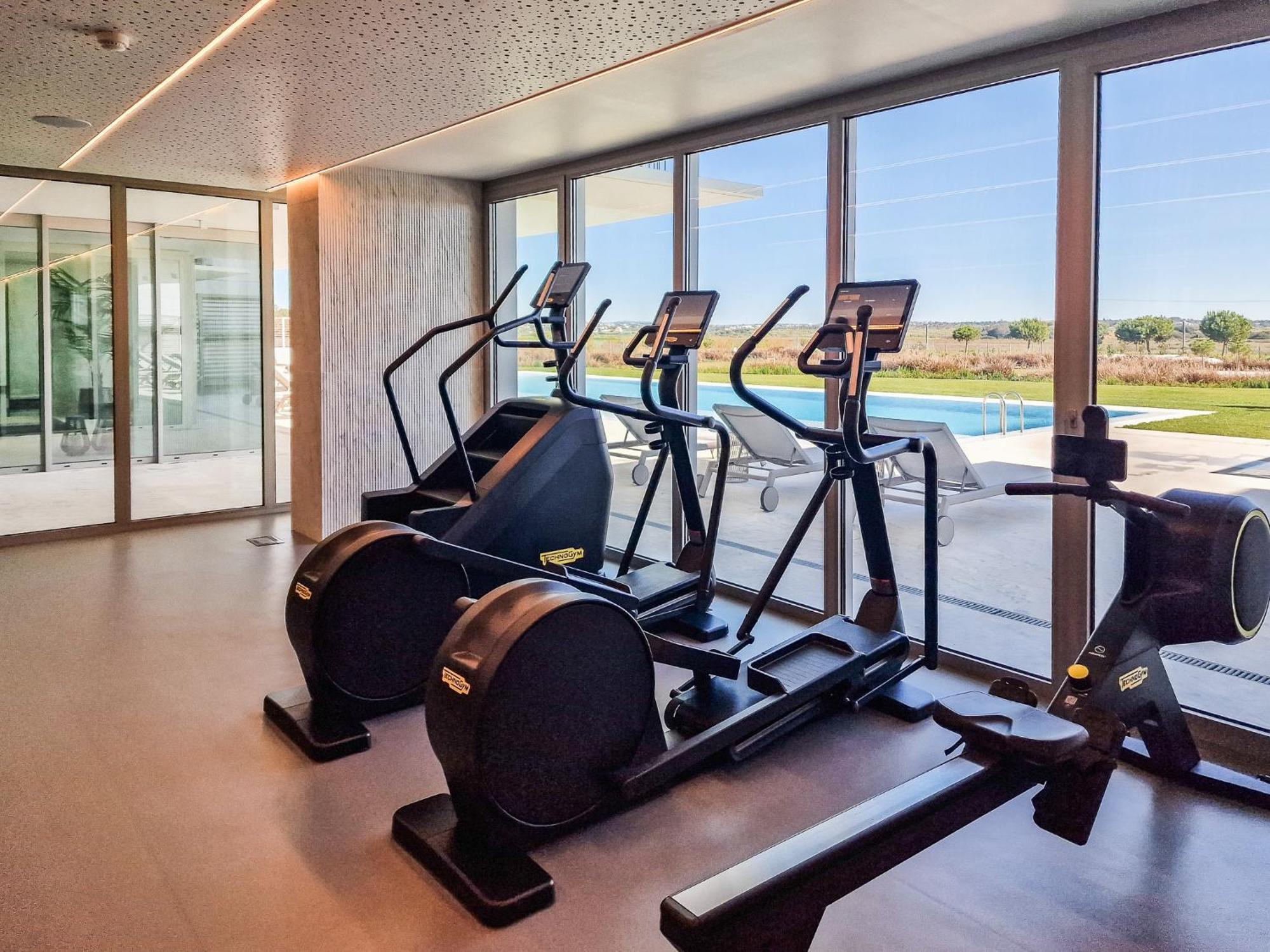 Cond Bayline Cavala - - Pool - Gym - - By Bedzy * Armacao de Pera