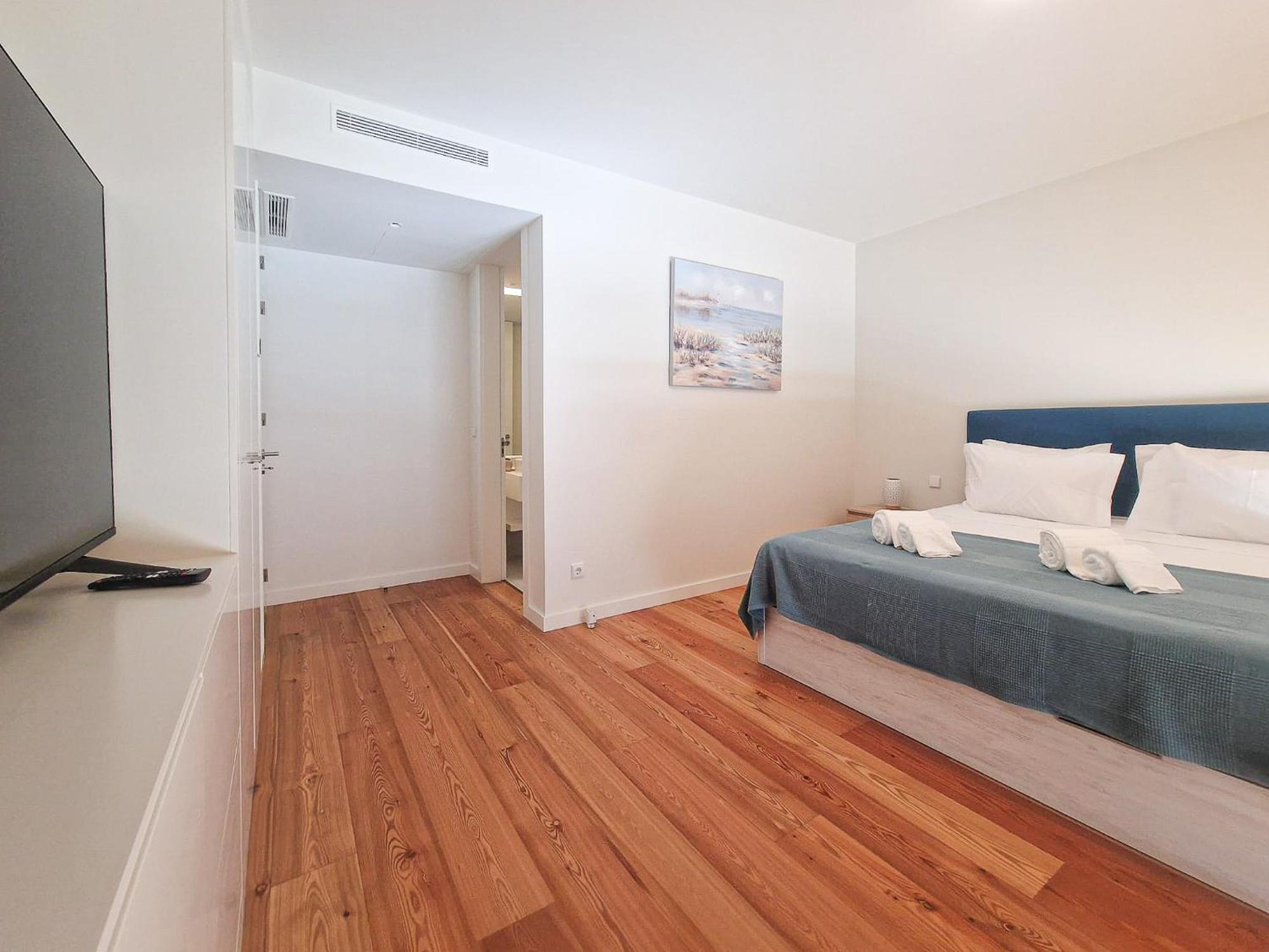 Apartment Cond Bayline Cavala - - Pool - Gym - - By Bedzy *
