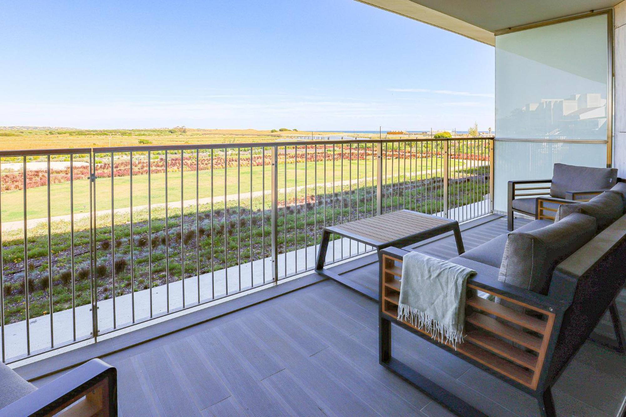 Apartment Cond Bayline Cavala - - Pool - Gym - - By Bedzy