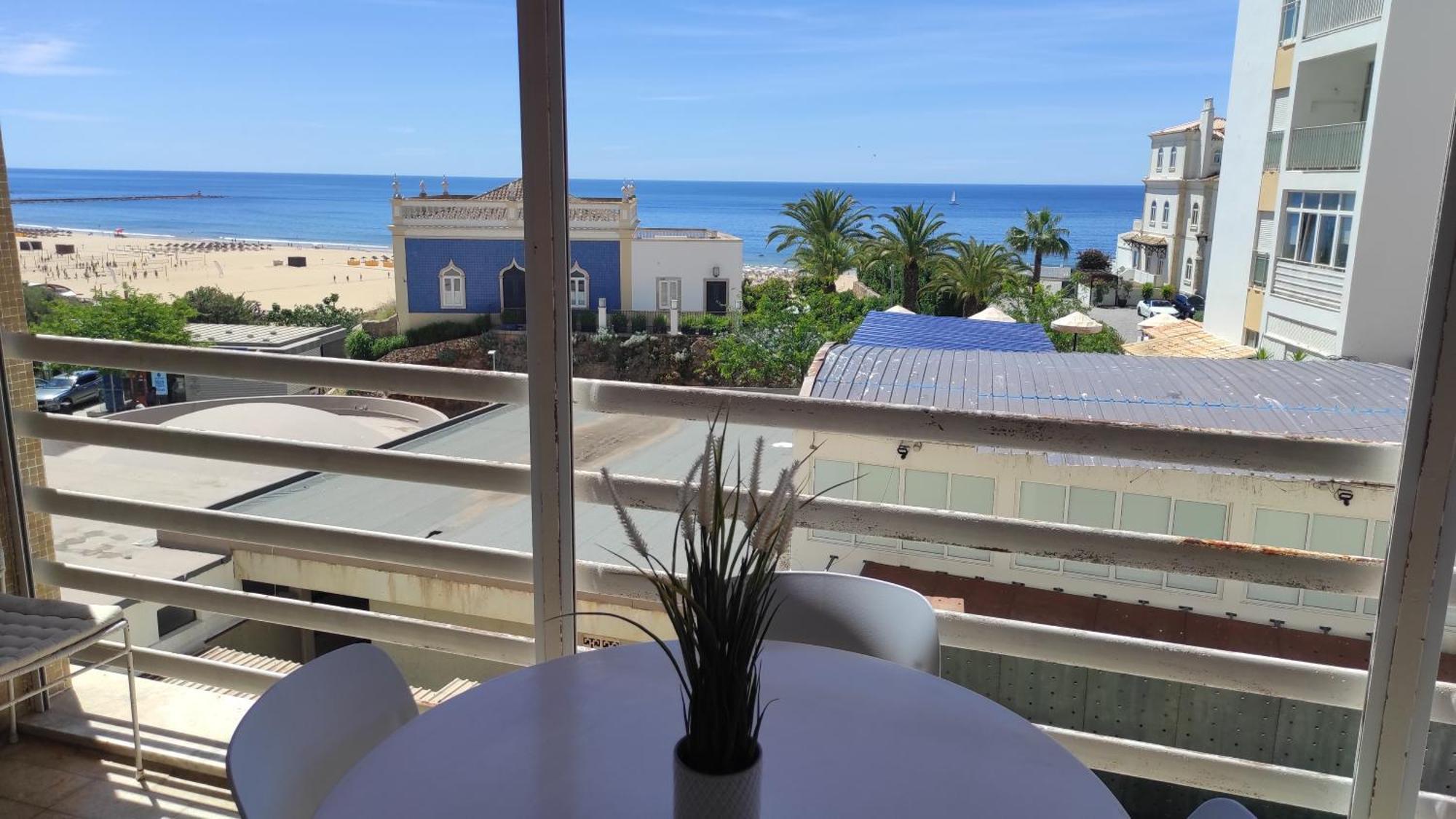 Miramar Apartment *