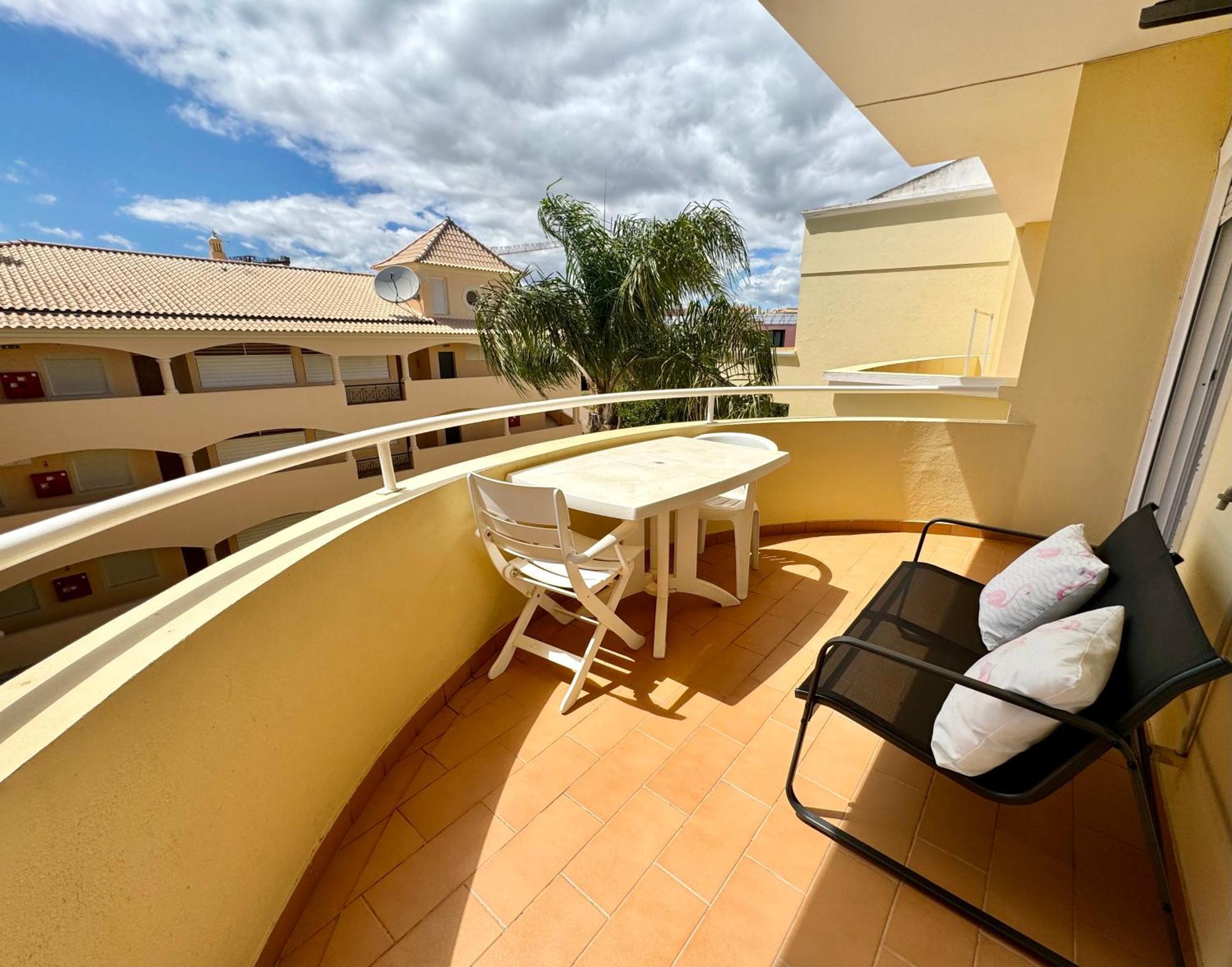 Vilamoura-praia Da Falesia T2 Apartment *
