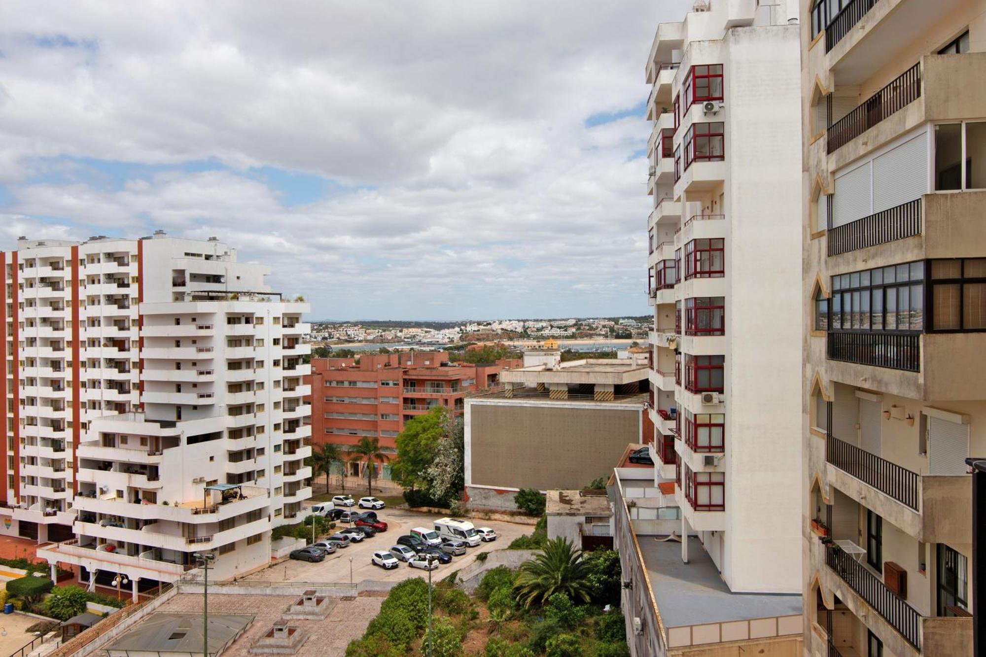 Marina View - Da Rocha *