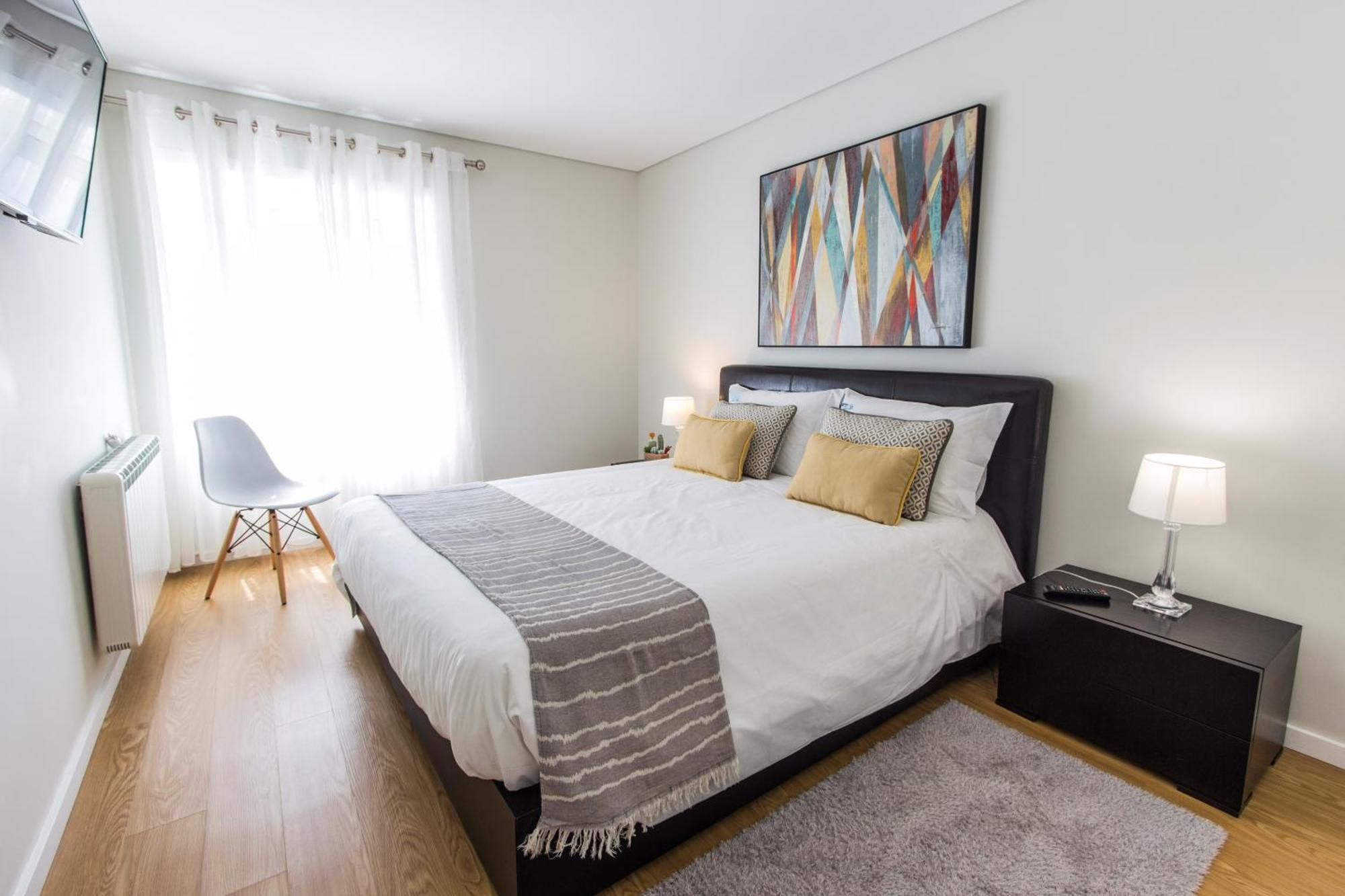 Apartment Just Like - Moledo Waves