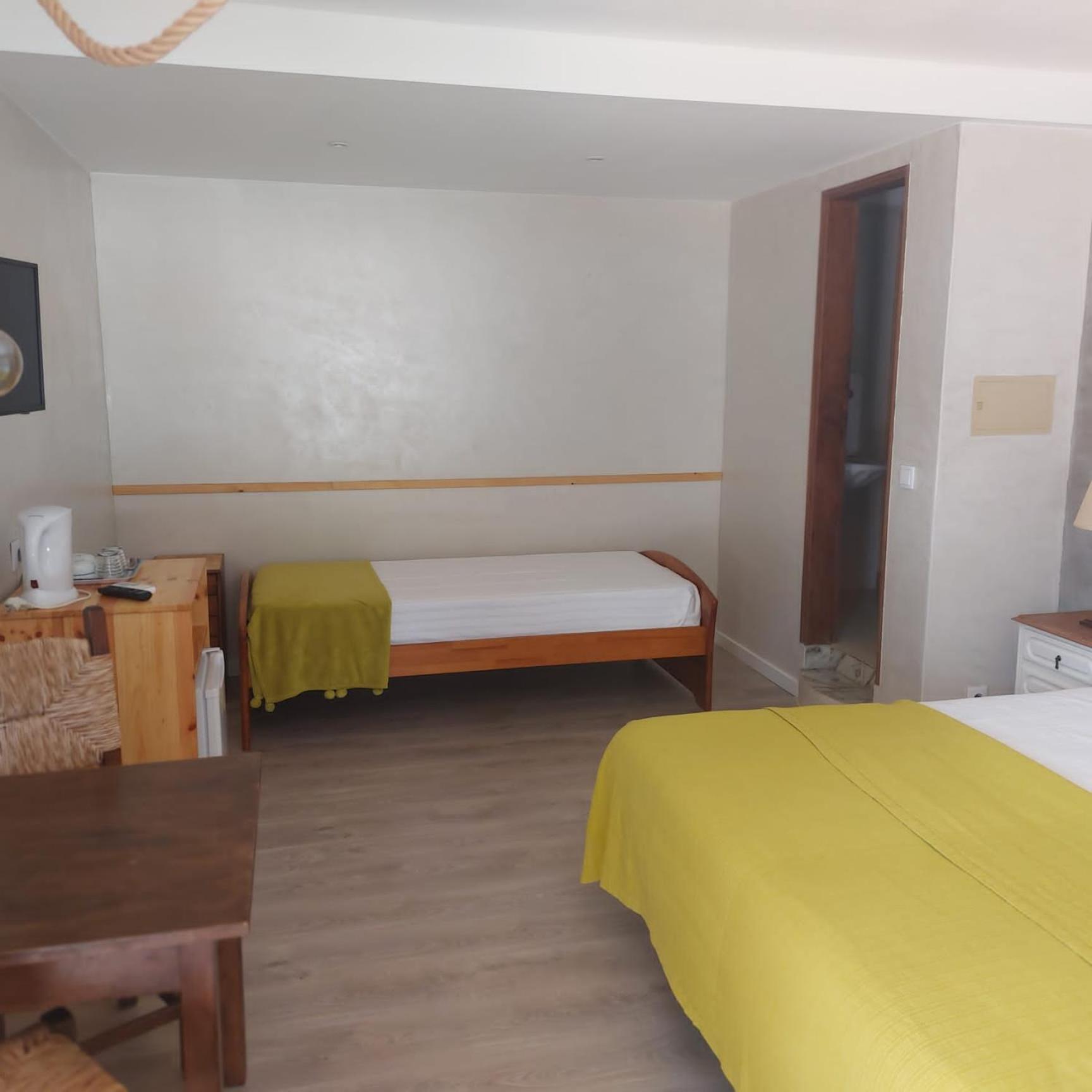 Guest house Casa Rosa Montes 3*