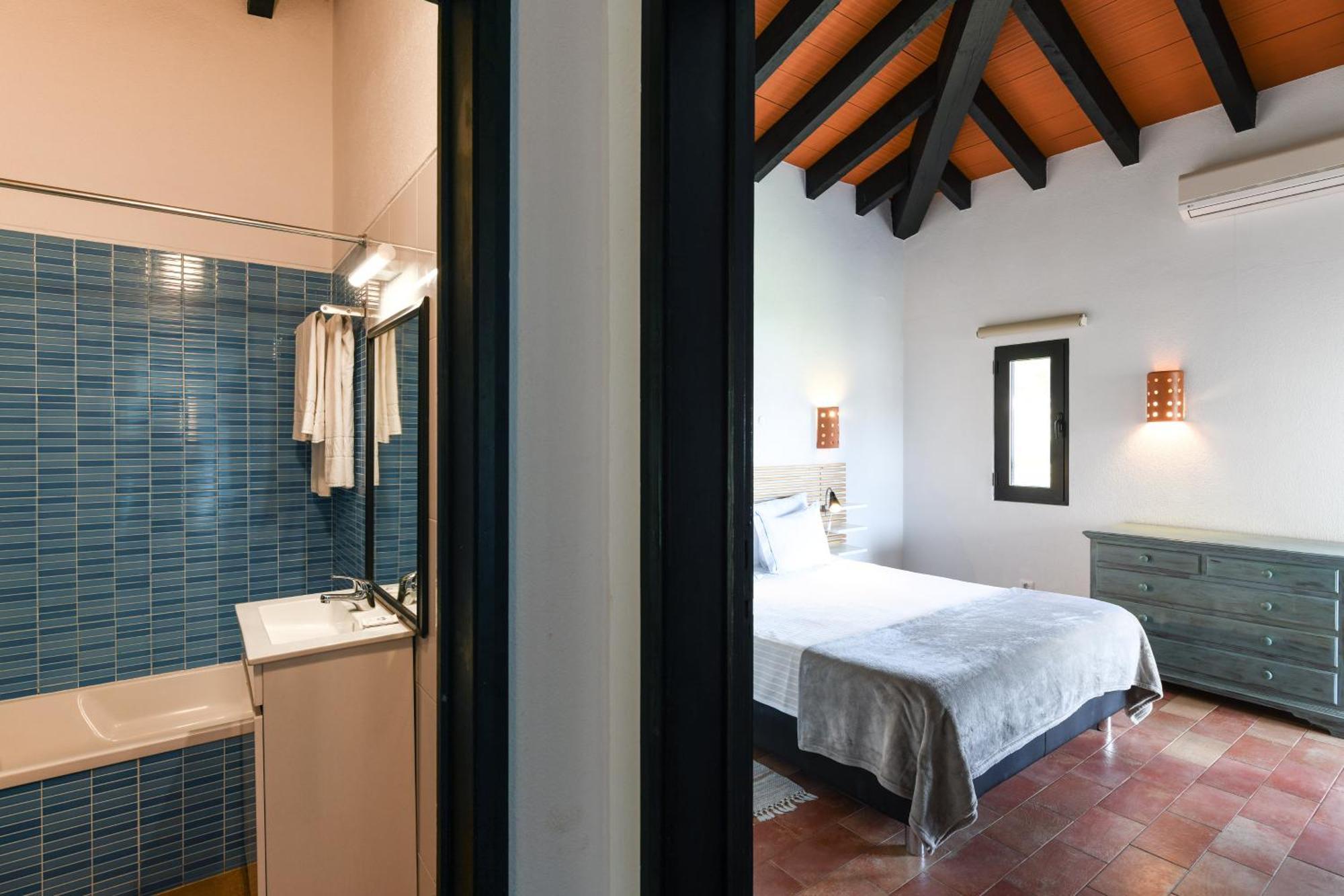 Resort Pedras Da Rainha