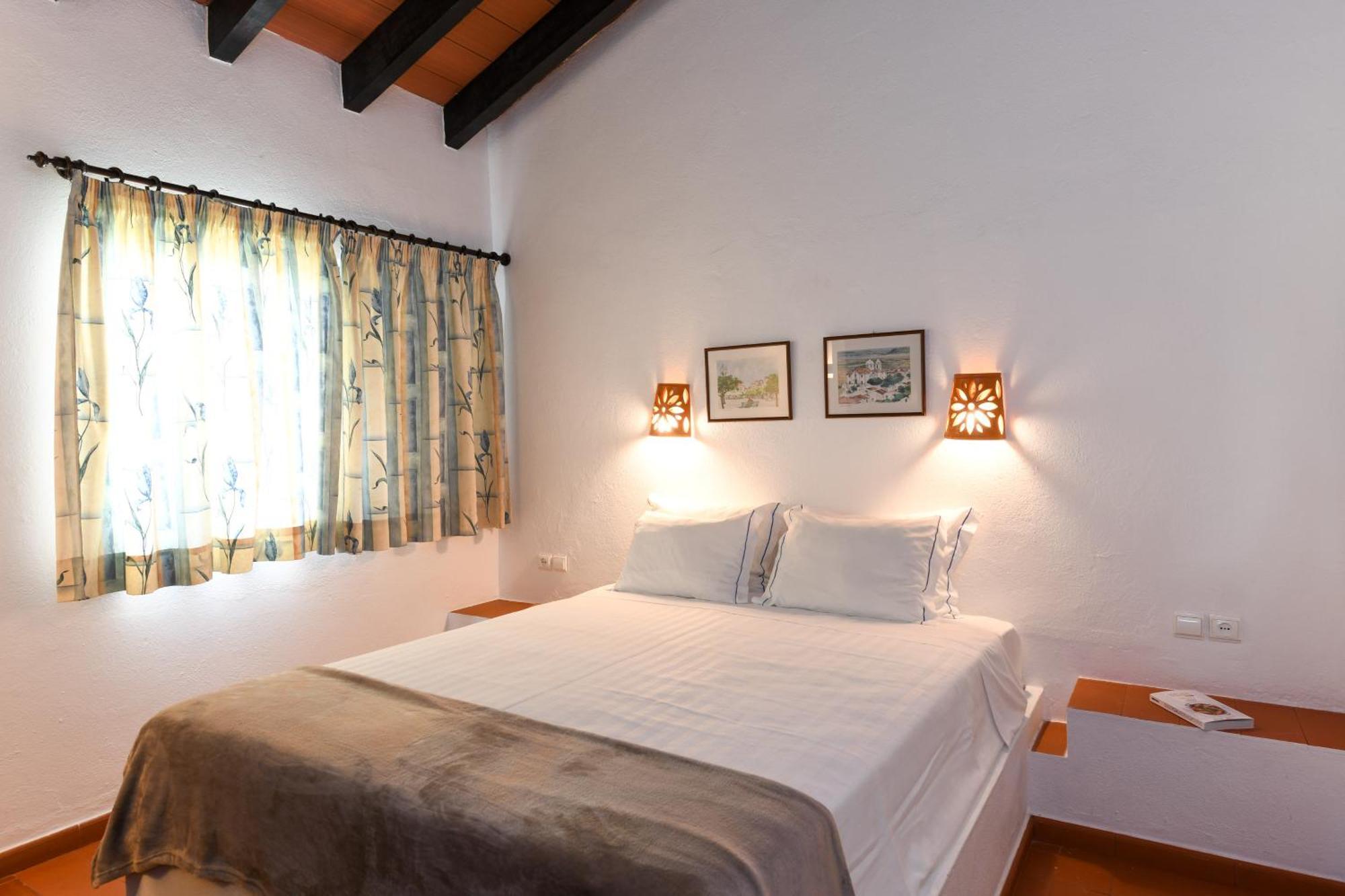 Resort Pedras Da Rainha 3*