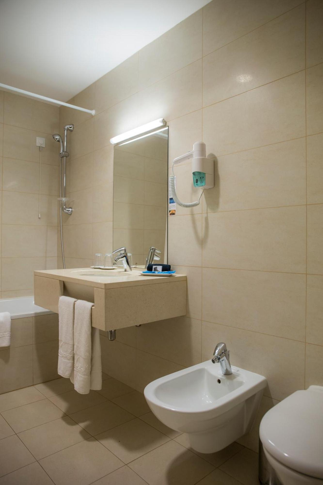 Hotel Mira Sagres 3*