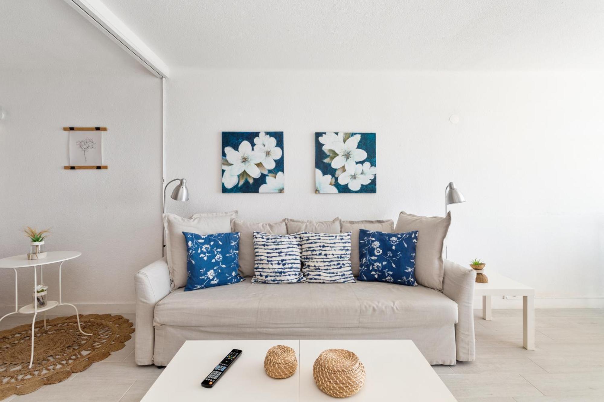Apartment Coral By *