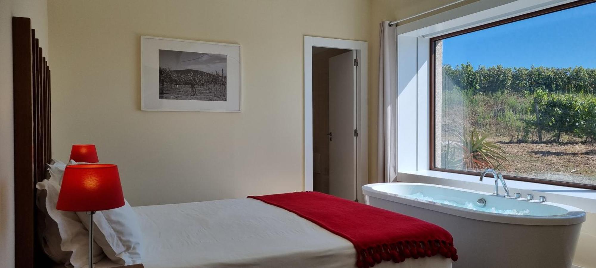 Casas Do Monte De Roques Farm stay *