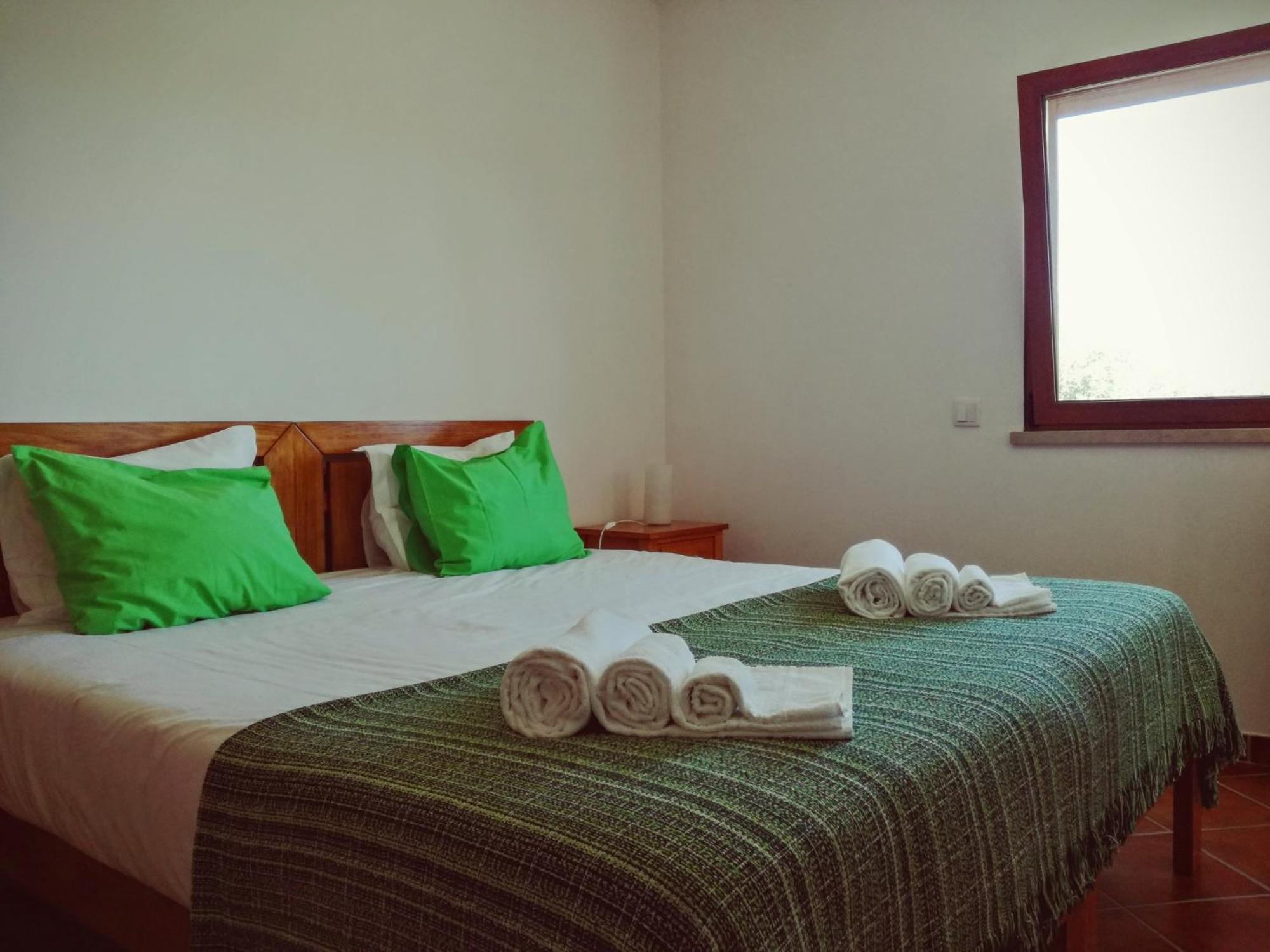 Monte Da Ribeira Farm stay