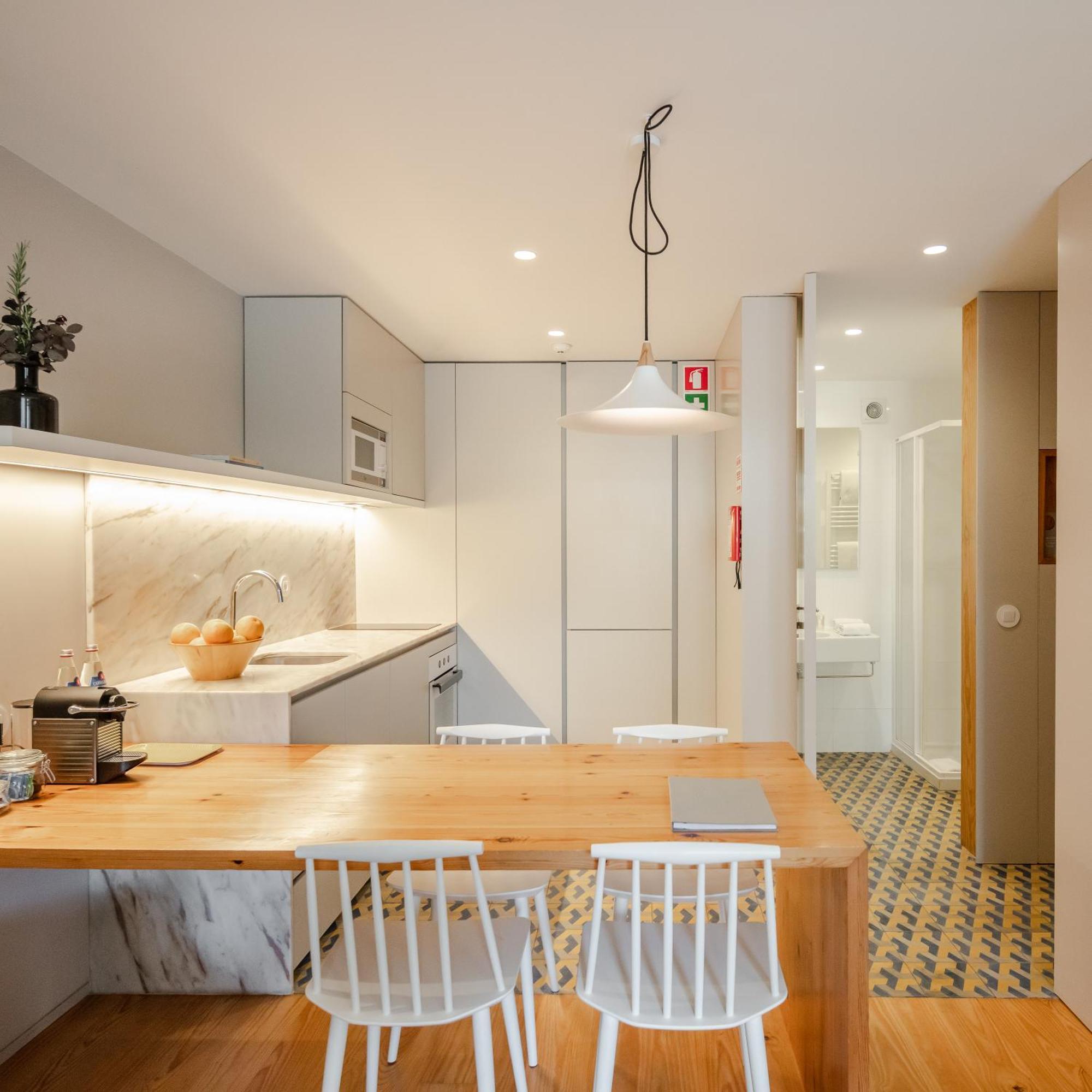 Baumhaus Serviced Living - Art & Design Apartments Porto