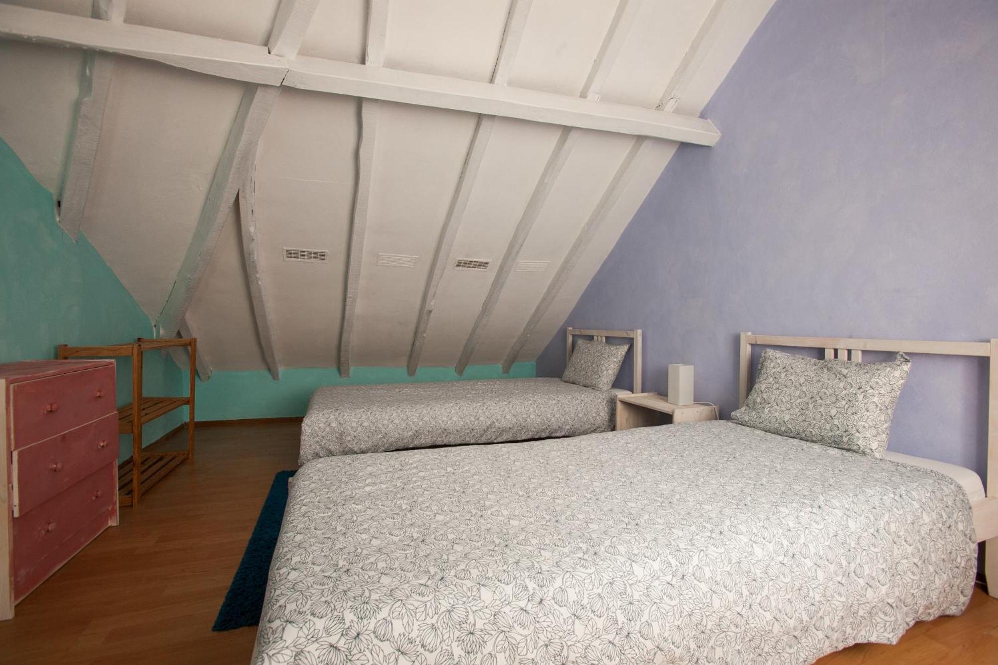 Surf Camp Hostel *