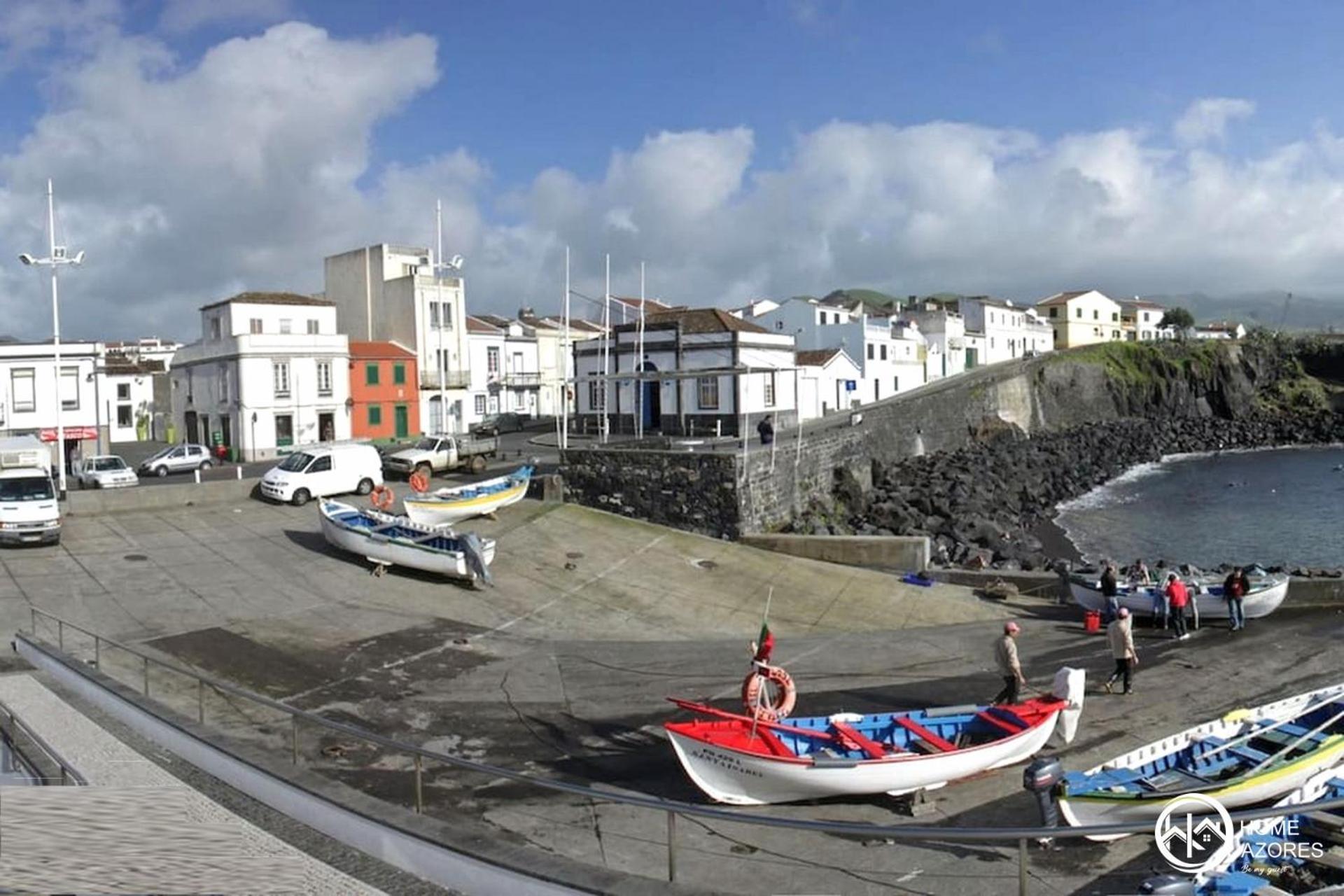 Azores - Lagoa's Place * Lagoa (Azores)
