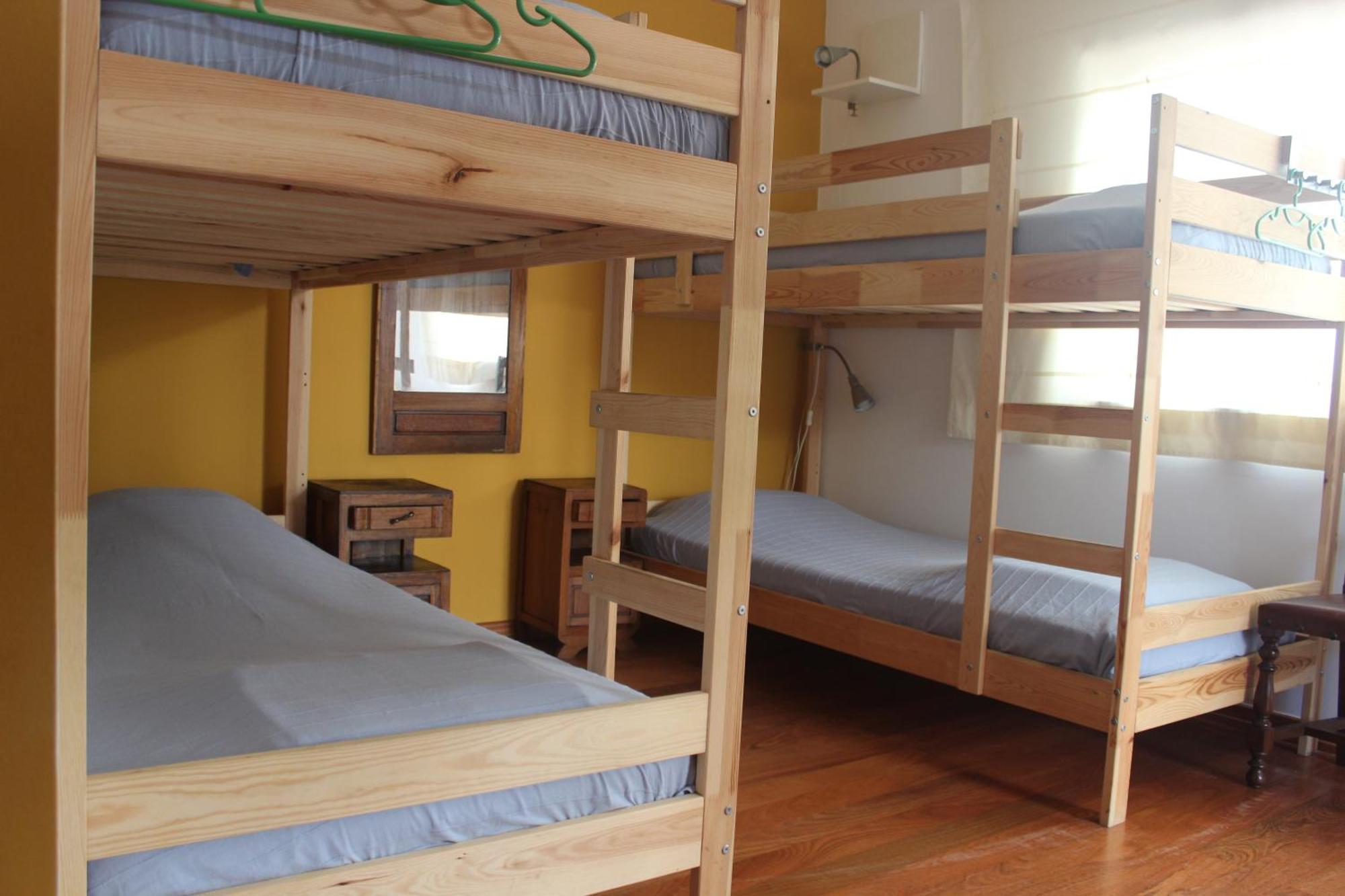 Chill Hill & Private Hostal Ericeira