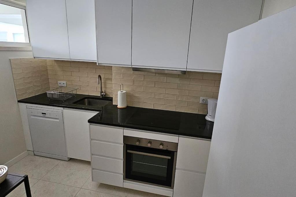 Rocha Dreamhouse 1 - Duplex Renovated 2024 * Portimao