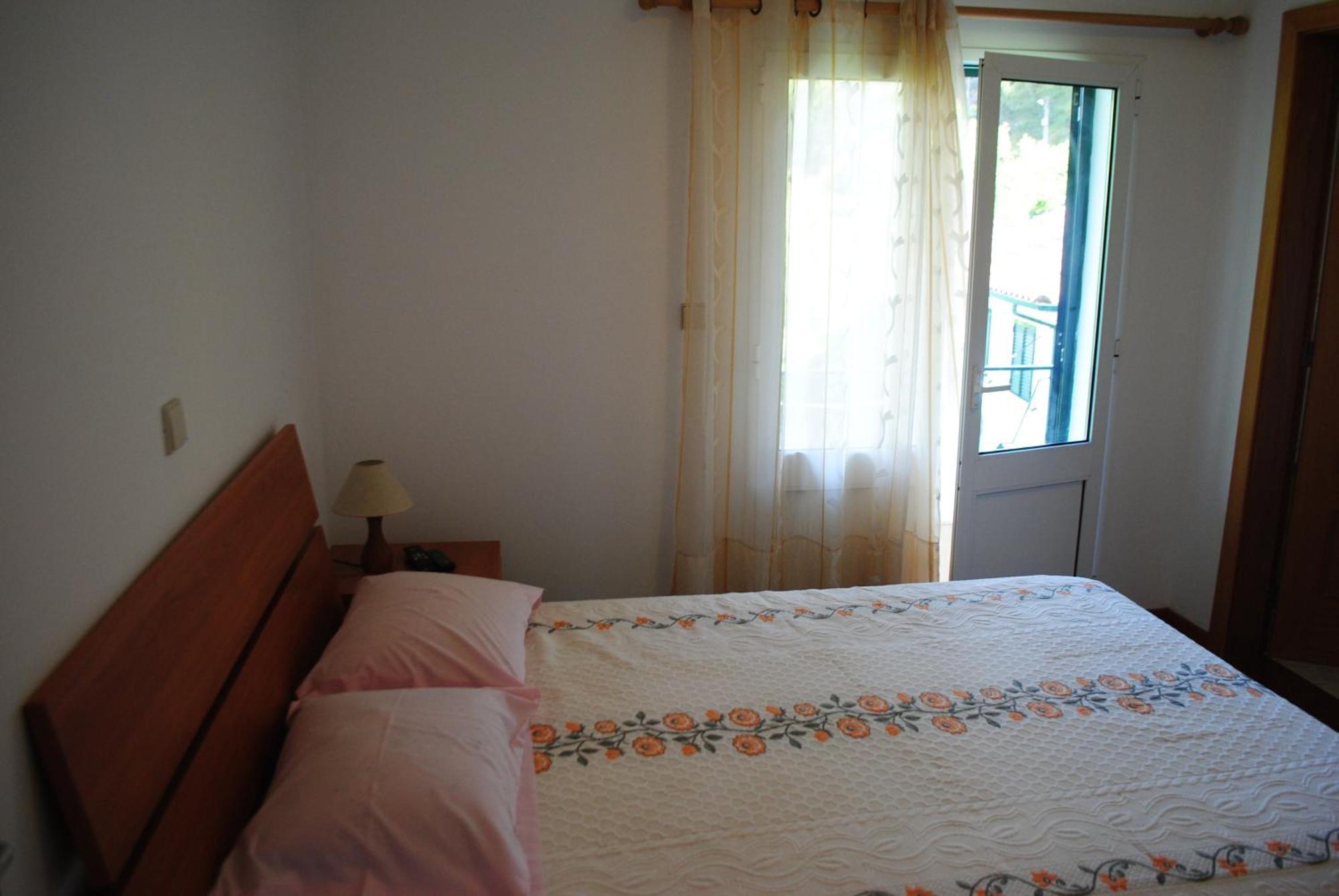 Casa Dos Santos Alojamento - Guest House Geres
