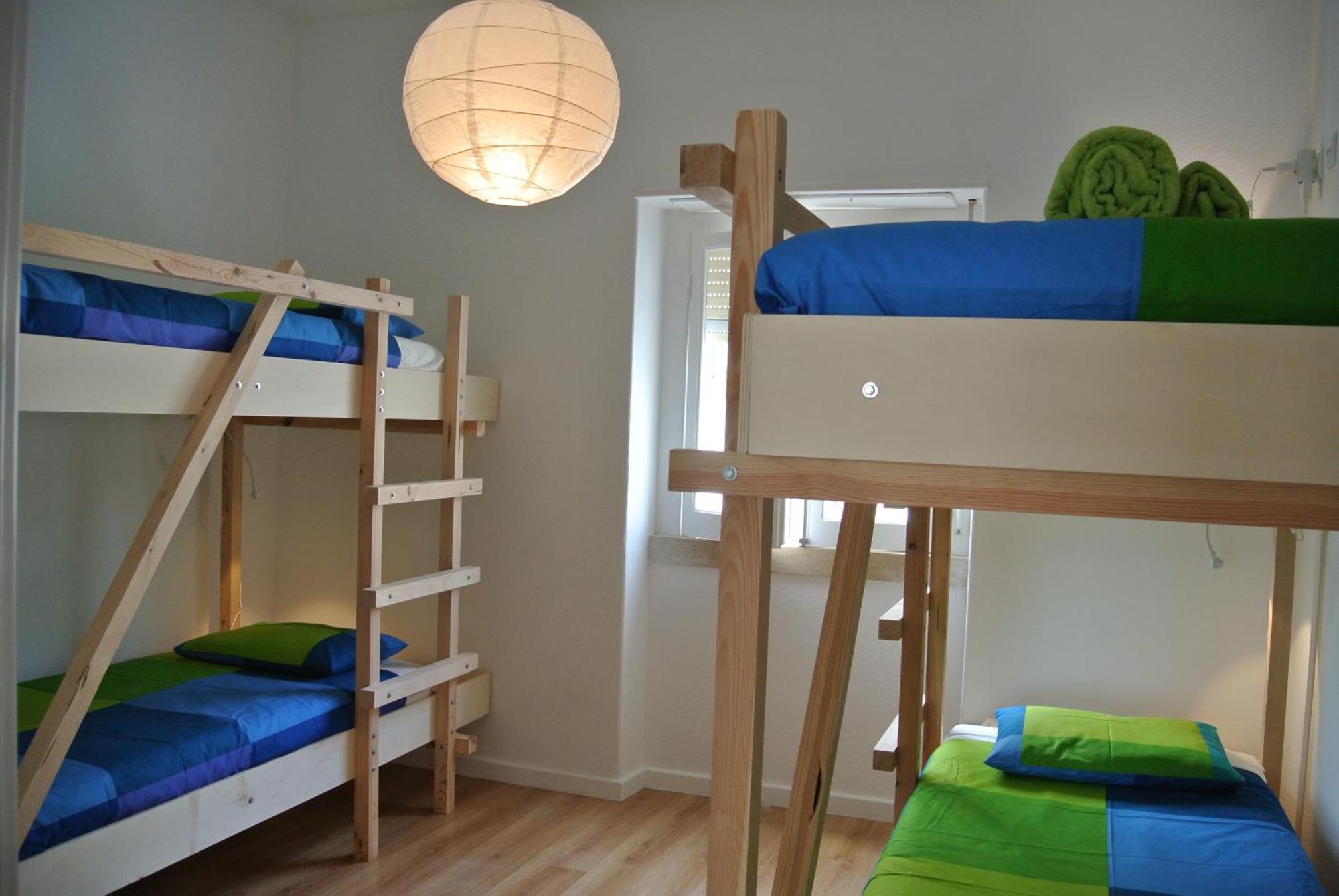 Hostel - & Dorms Nazare