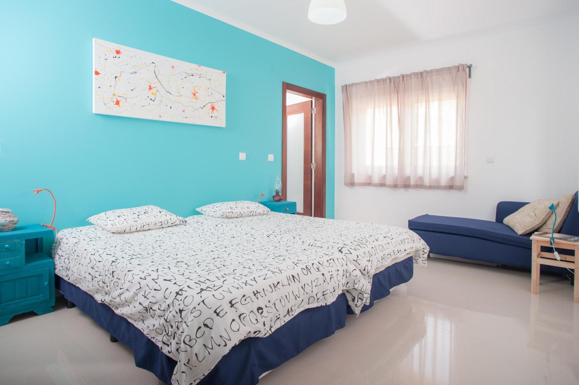 The Maverick Surfvillas Hostel Lourinha (Lisbon)
