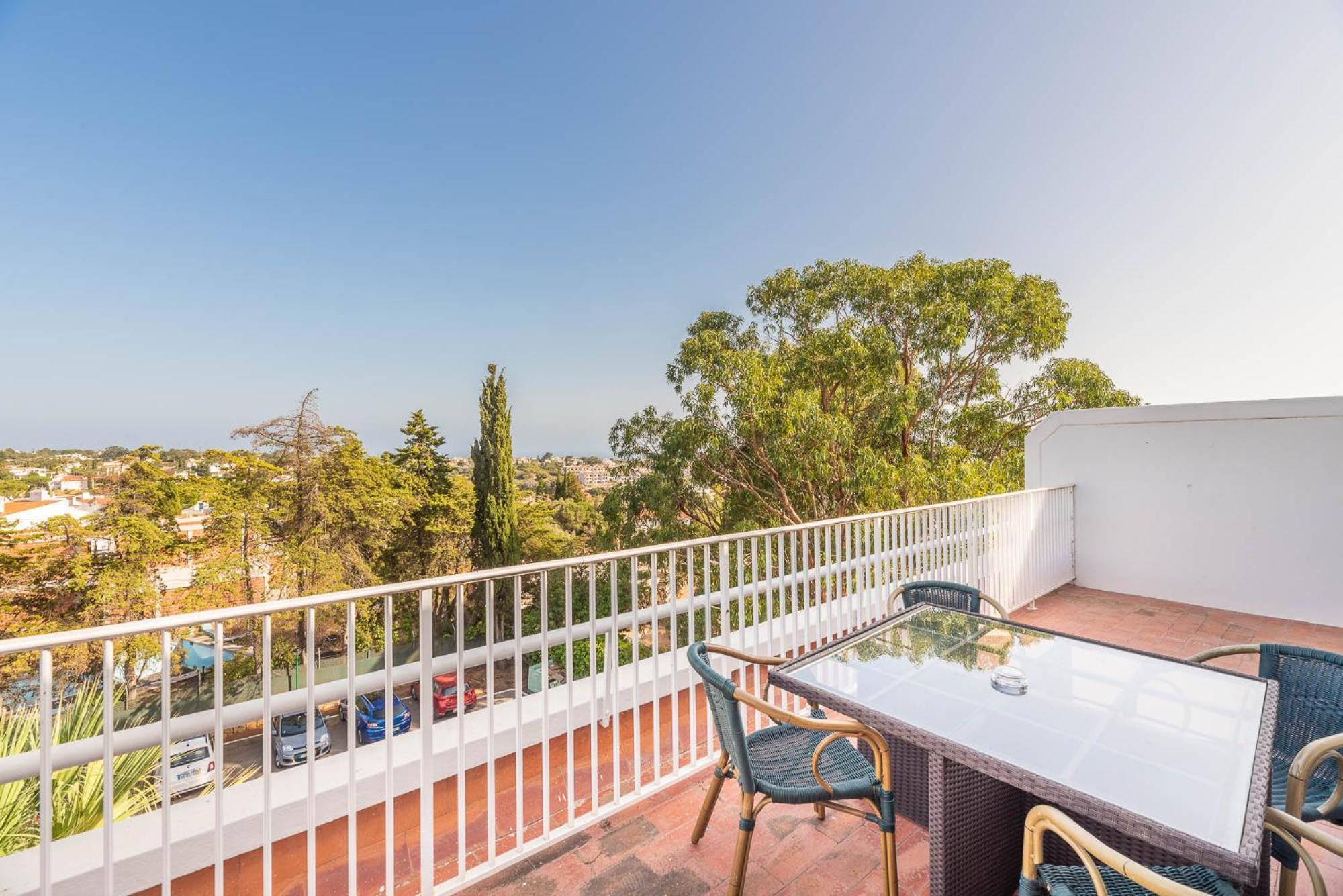 Carvoeiro Hotel
