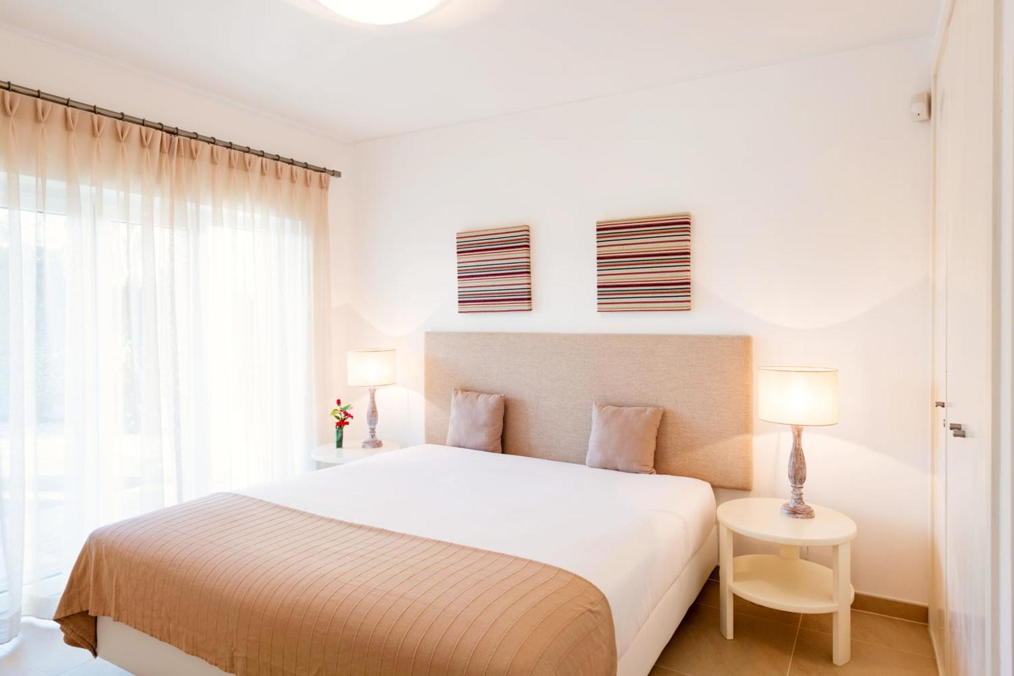 The Village - D'el Rey Golf &
