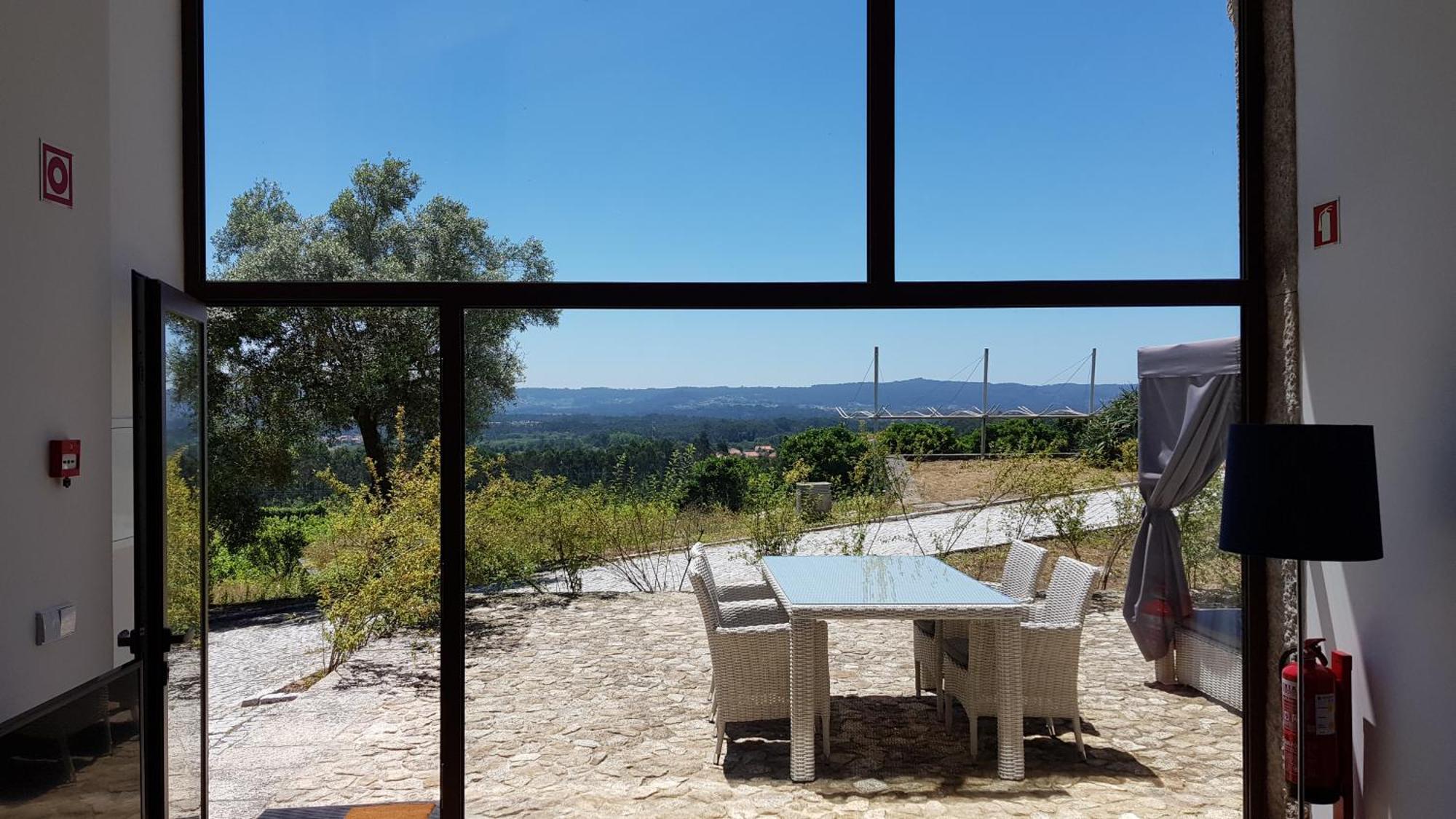 Casas Do Monte De Roques