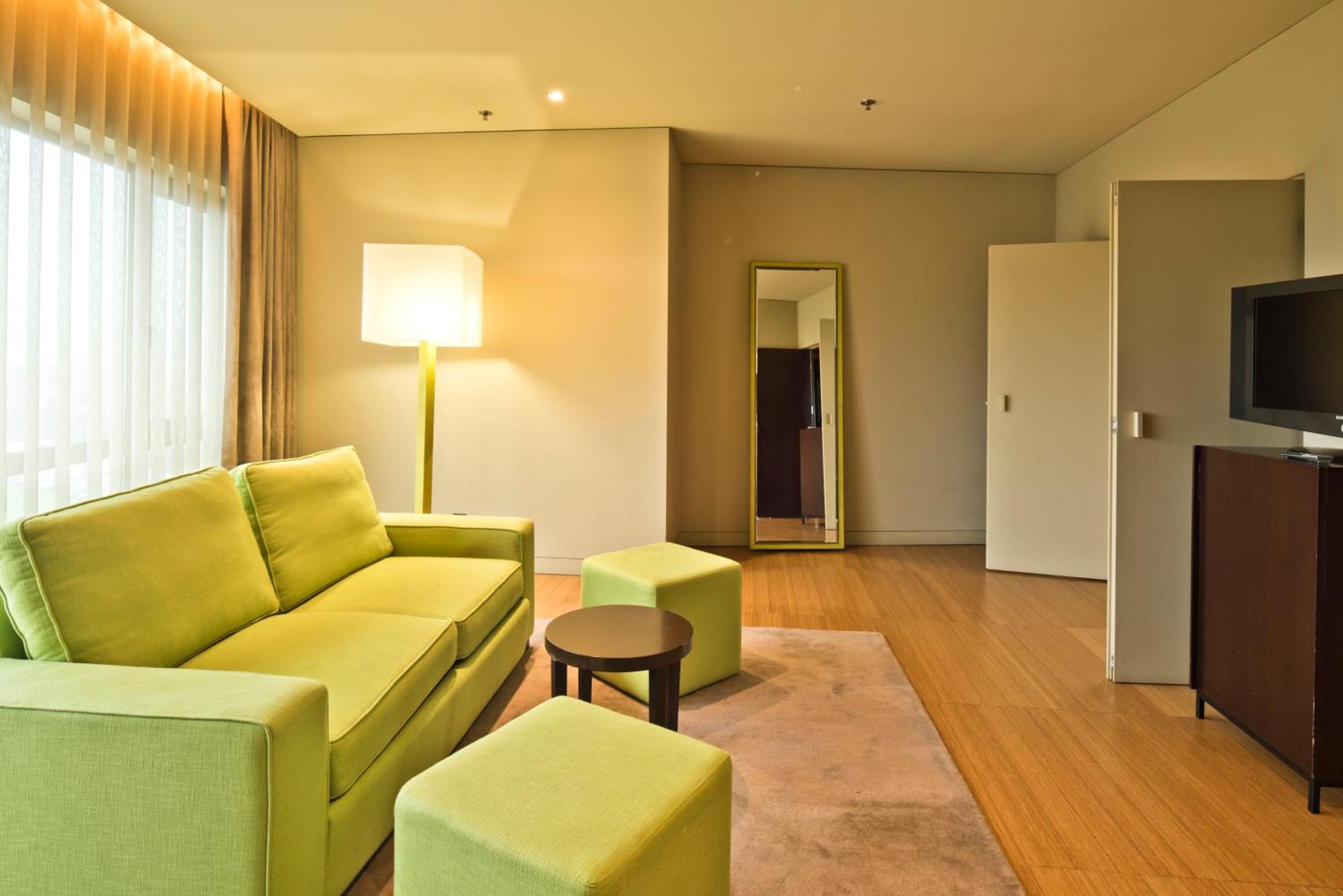 Golden Tulip Hotel 4*
