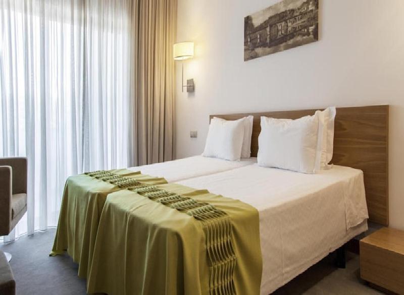 Minho Hotel