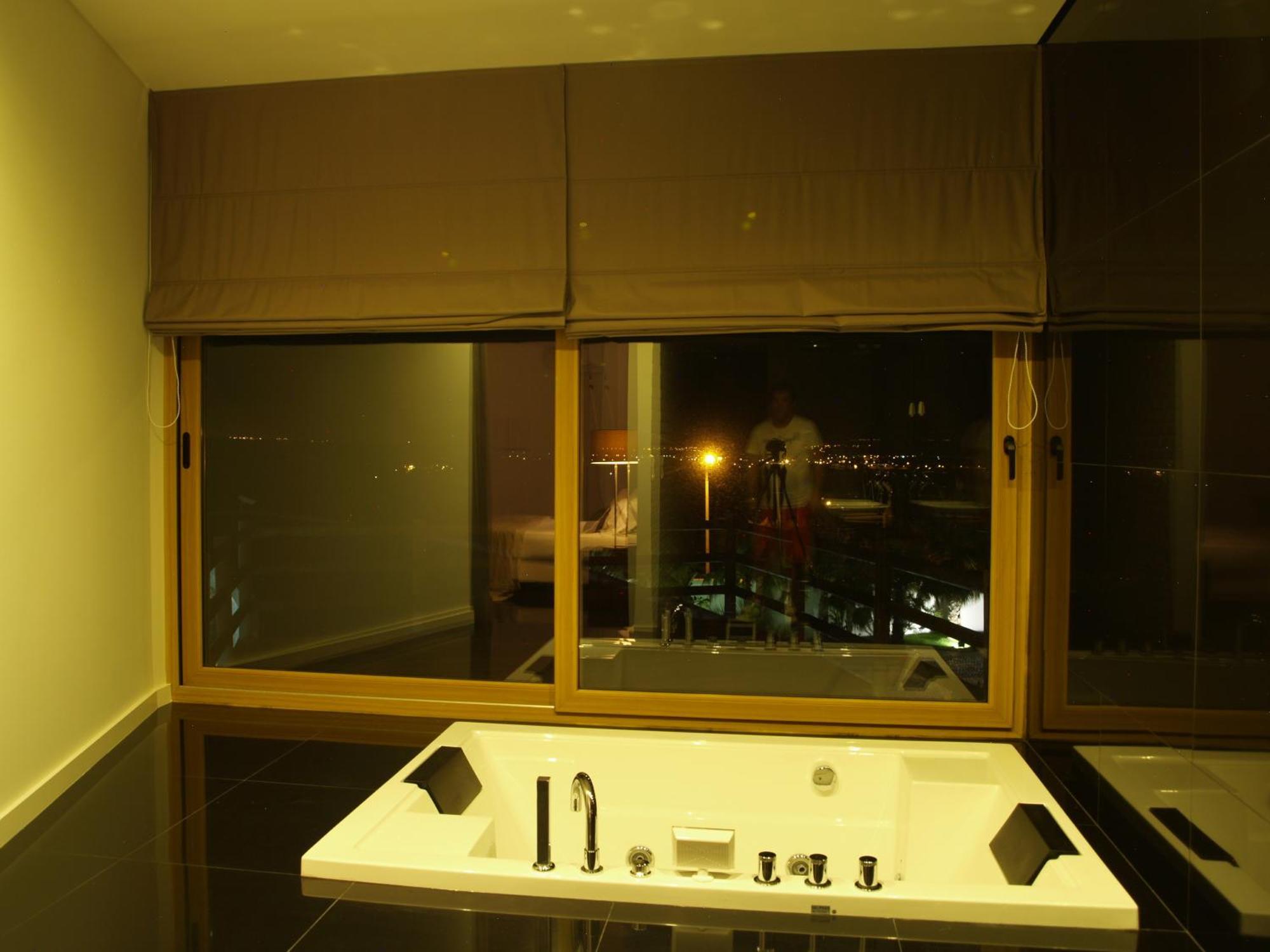 Guest house Quinta Do Molinu 4*