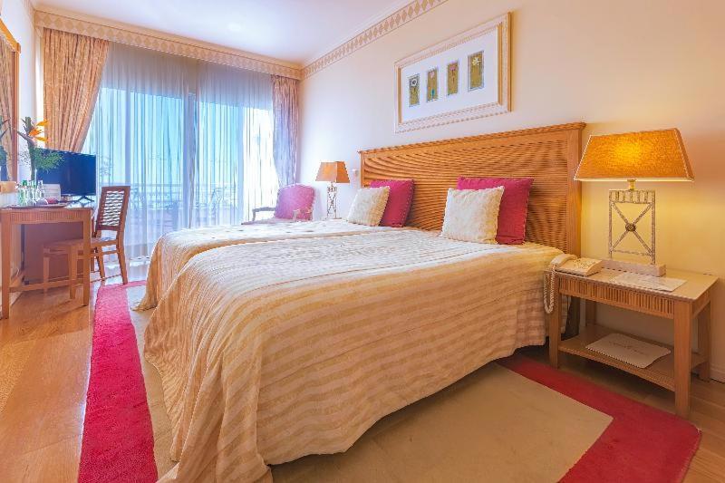 Quinta Do Estreito Hotel 4*