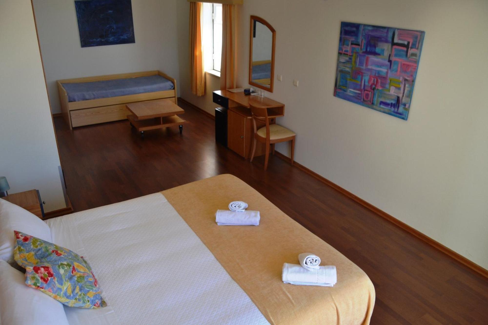 Albergaria Pedra D'ouro Guest house