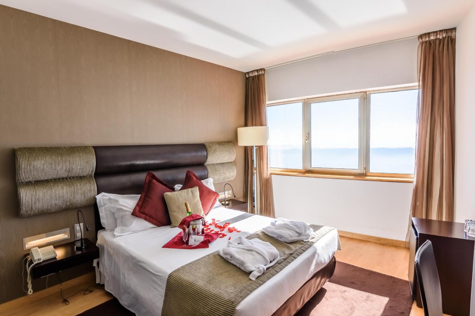 Luna Dos Carqueijais - Serra Da Estrela Hotel 4*
