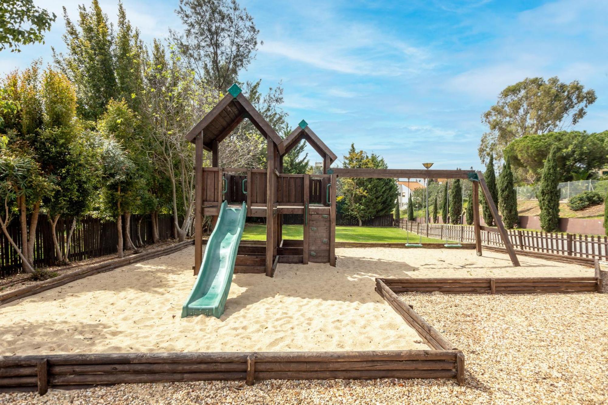 Areias Village 4*