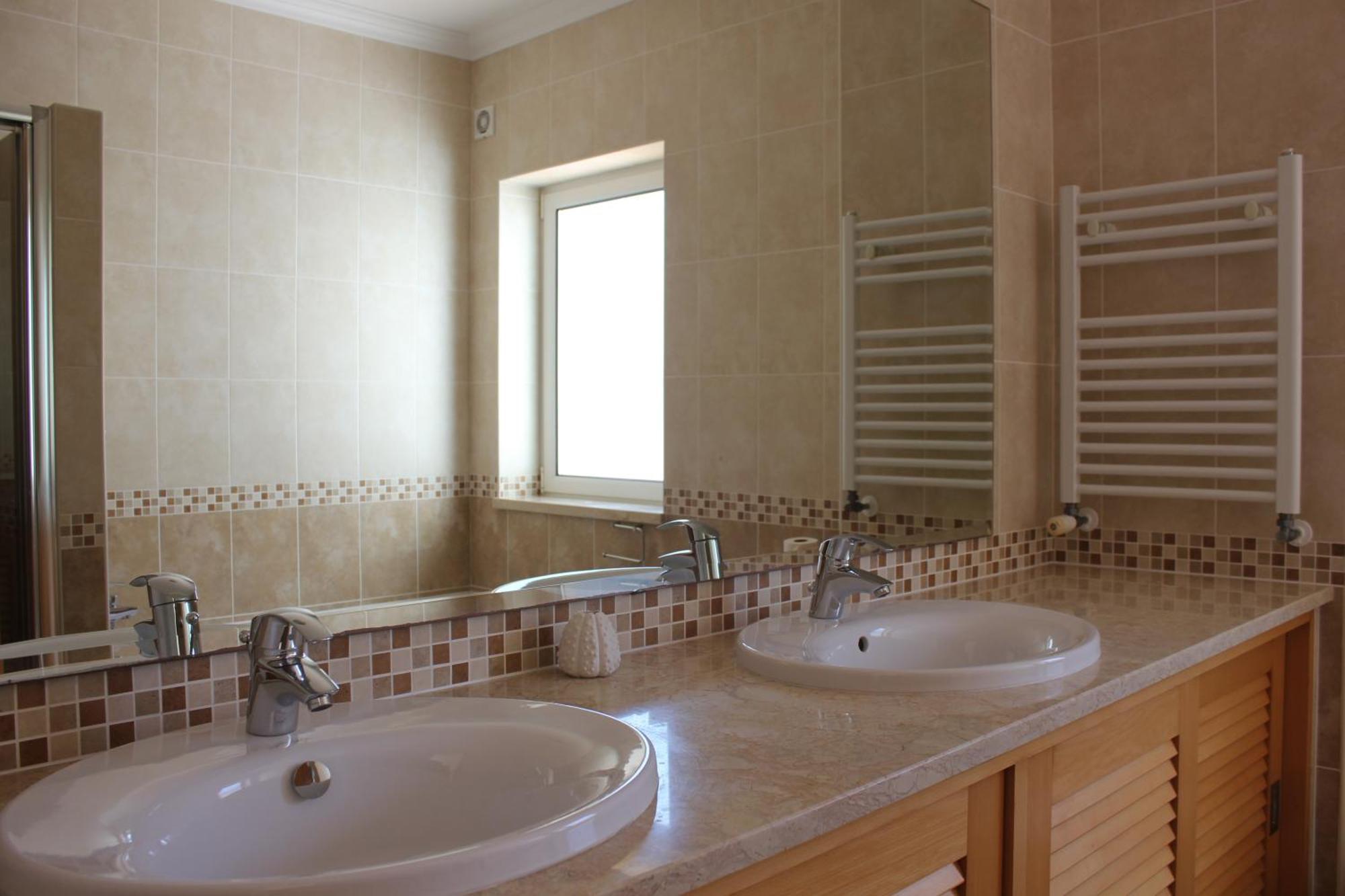 Stunning Townhouse T3 * Obidos