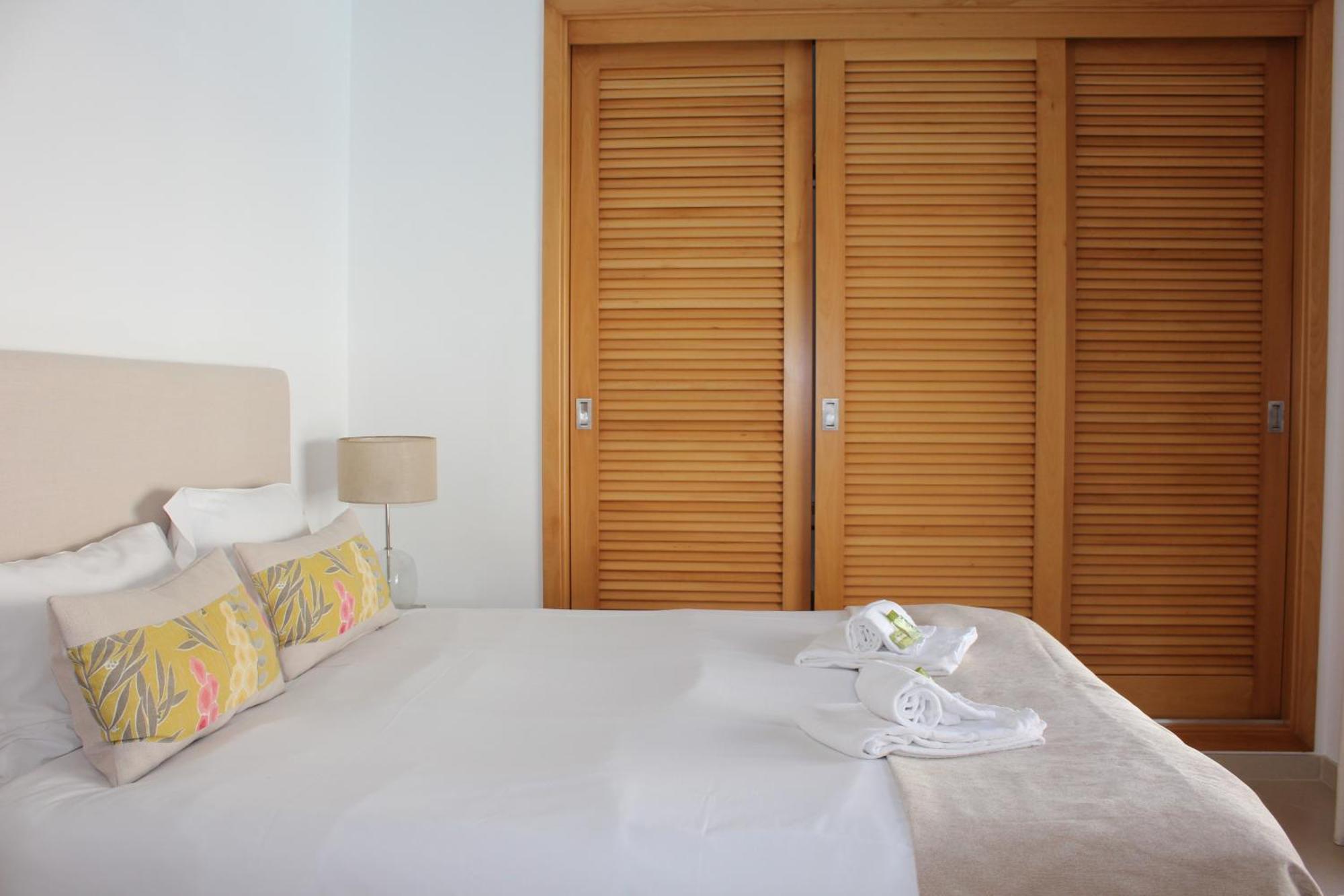 Stunning Townhouse T3 Obidos