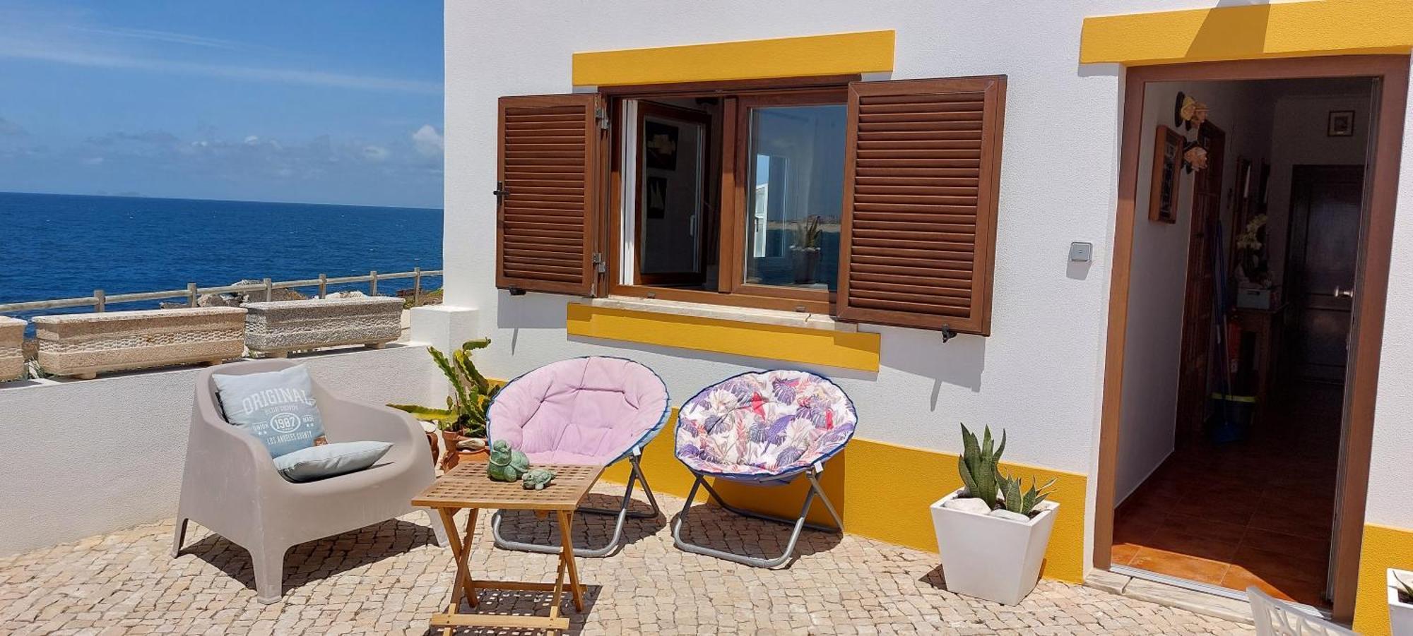 Pequena Baleia Bed & Breakfast Ferrel (Leiria)