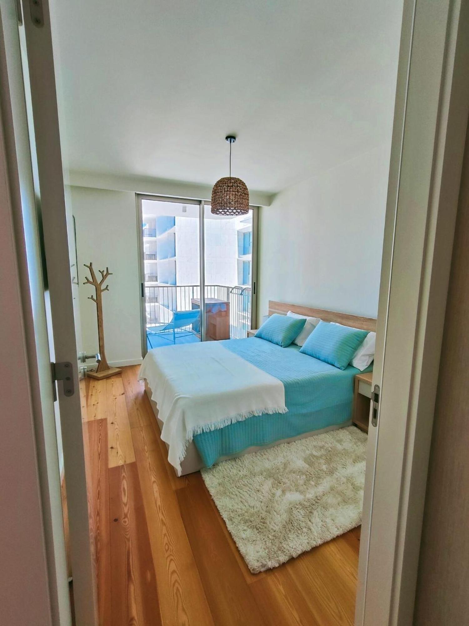 Bayline- Beachfront And Pool Apartment *
