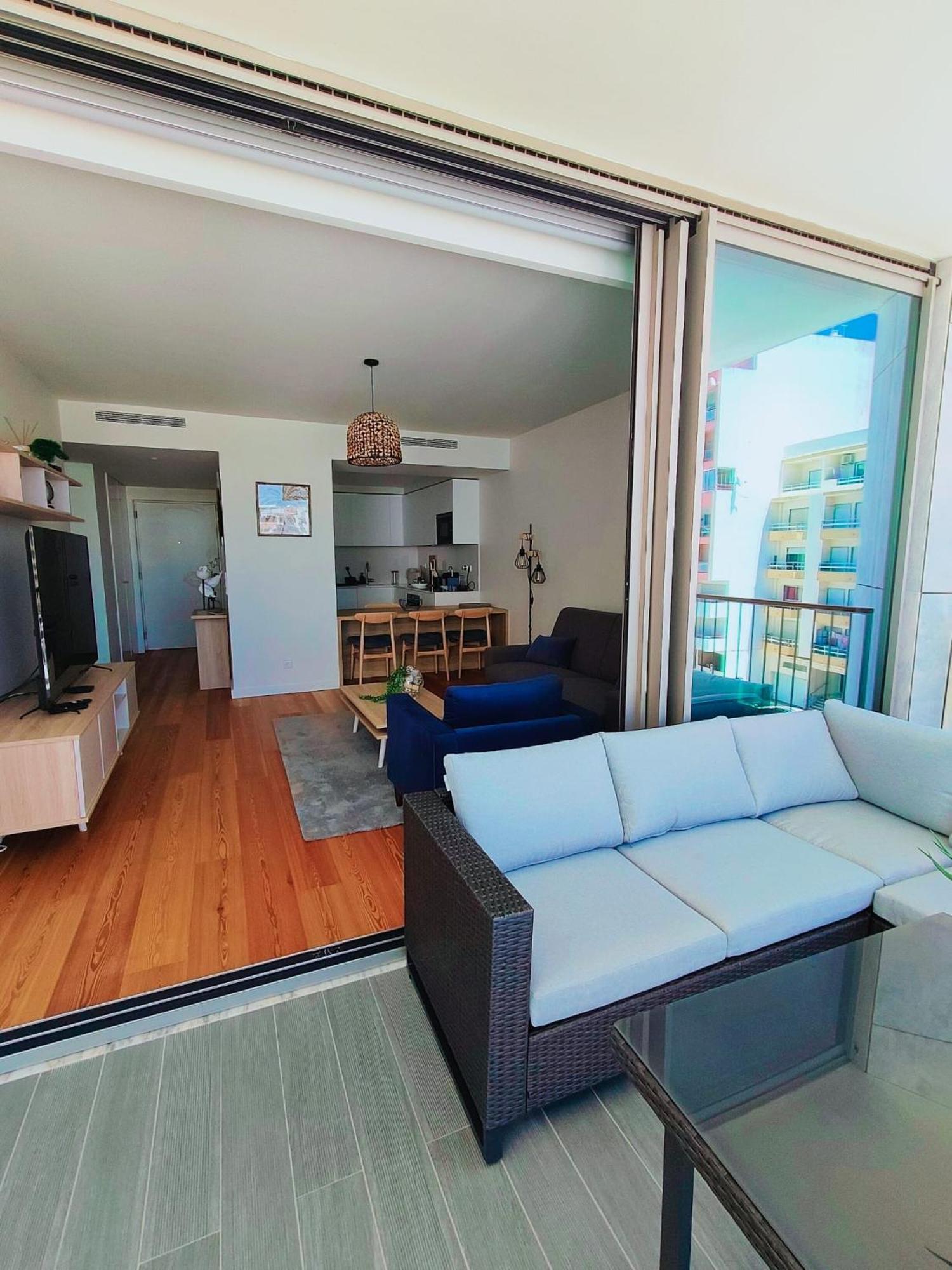 Bayline- Beachfront And Pool Apartment Armacao de Pera